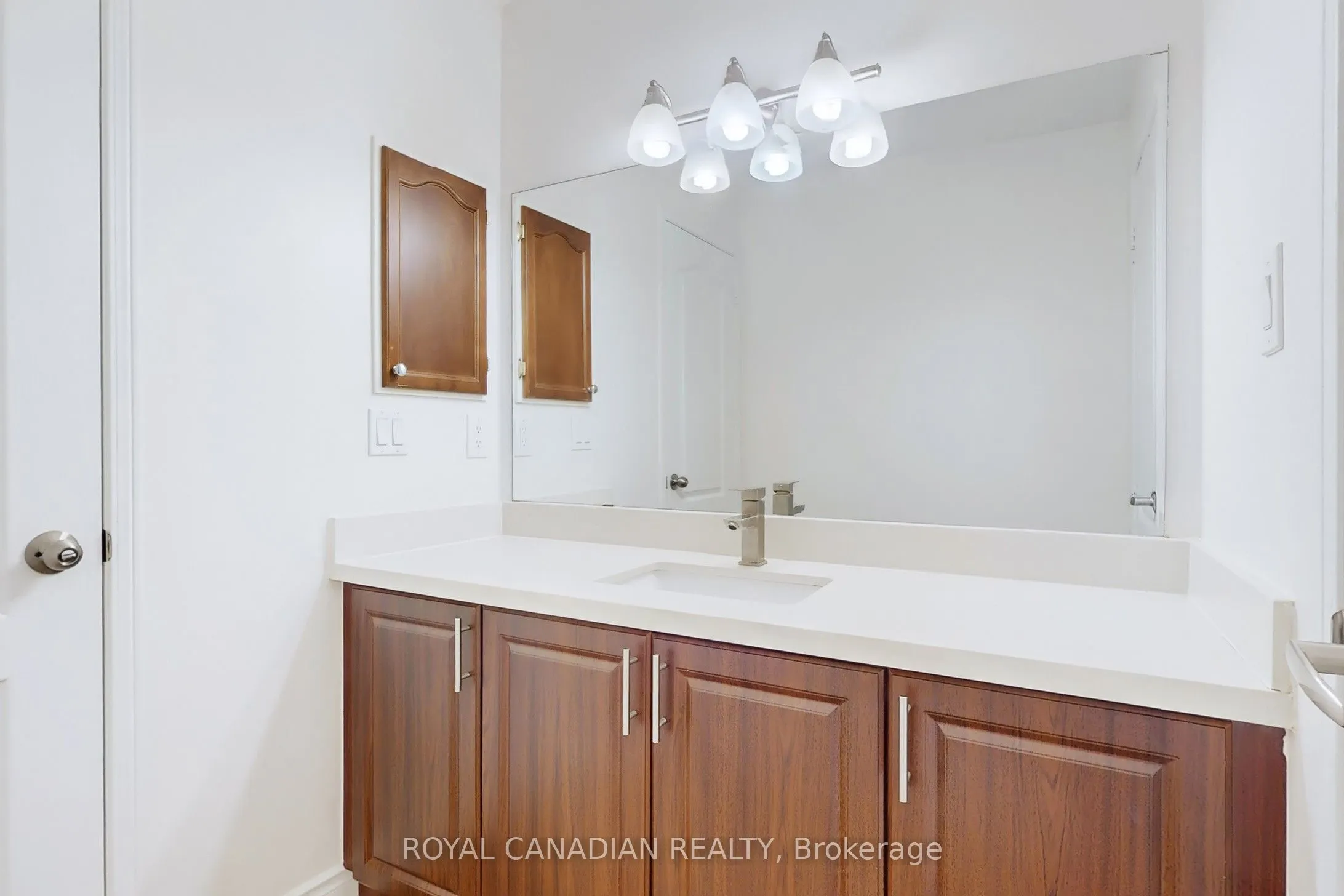 5116 Churchill Meadows Boulevard