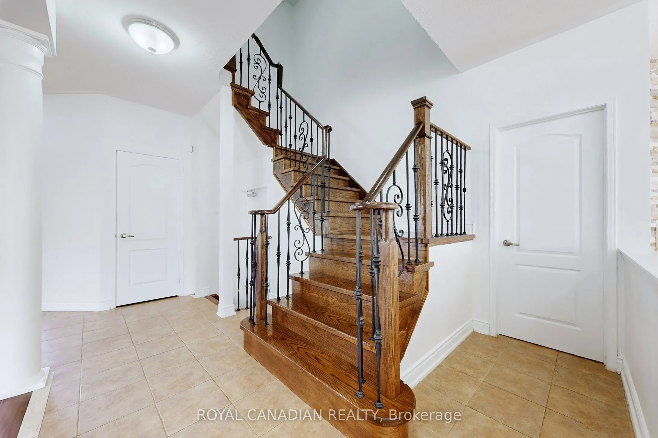 5116 Churchill Meadows Boulevard