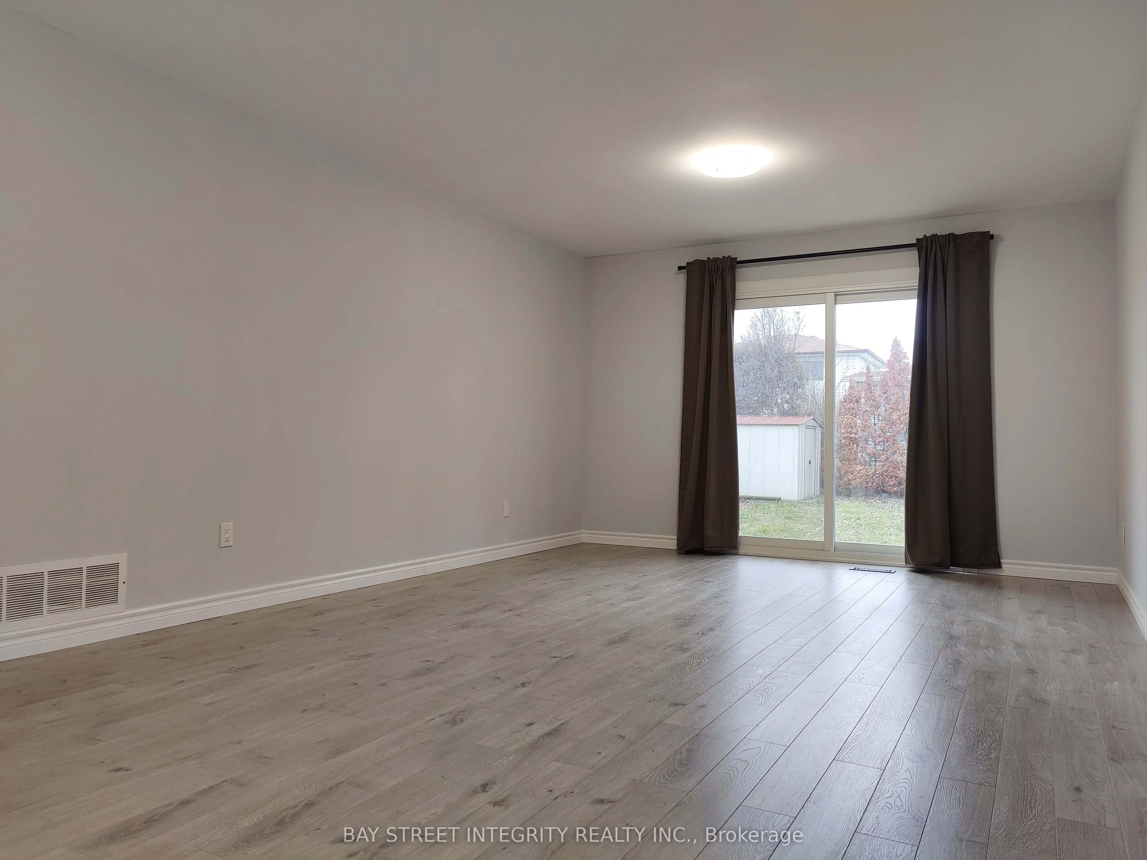 857 Blairholm Avenue, #1F&lowe