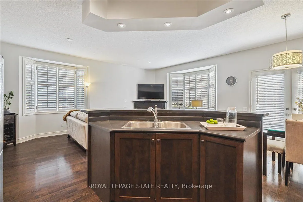 5080 Fairview Street, #72