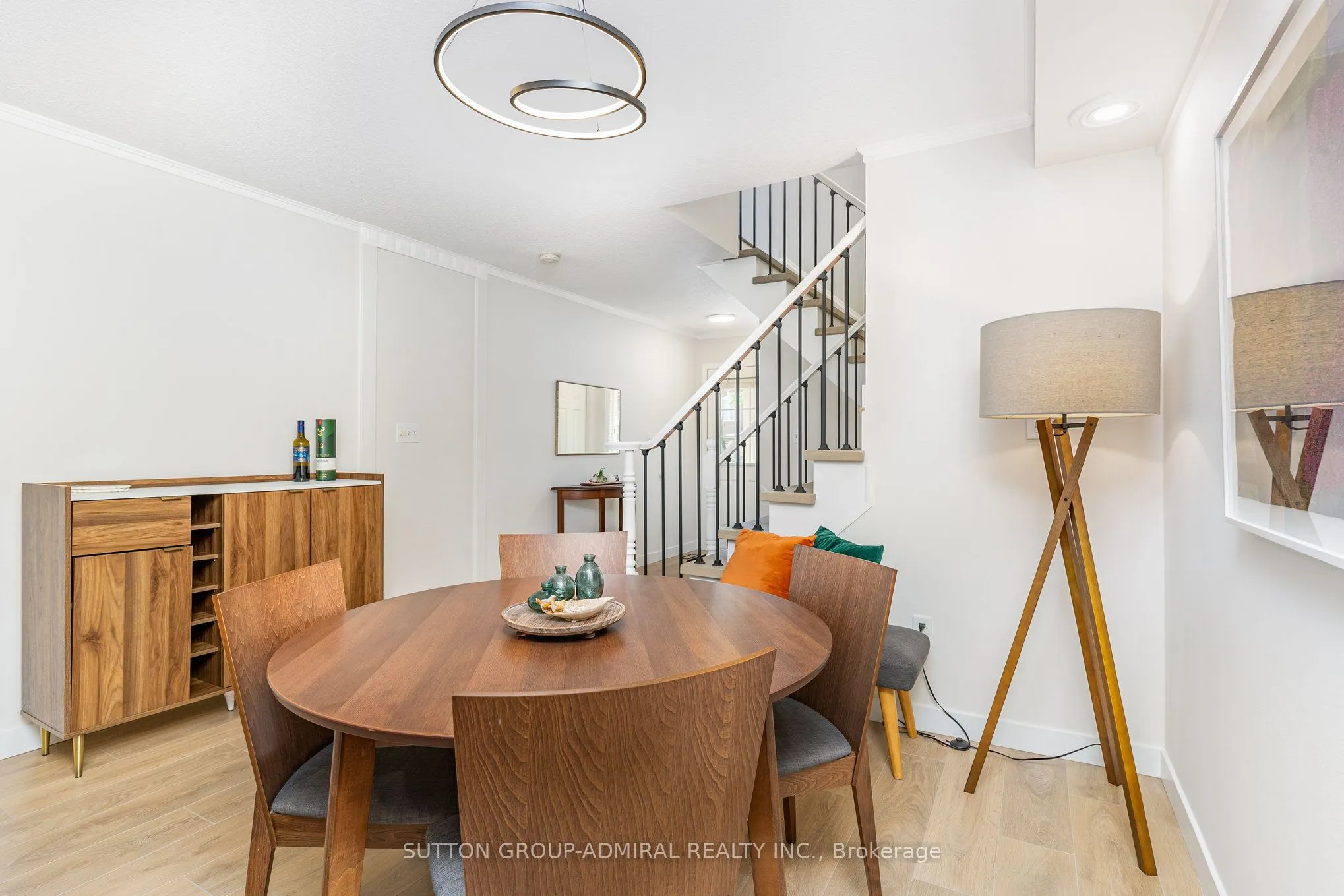 2225 Amberglen Court