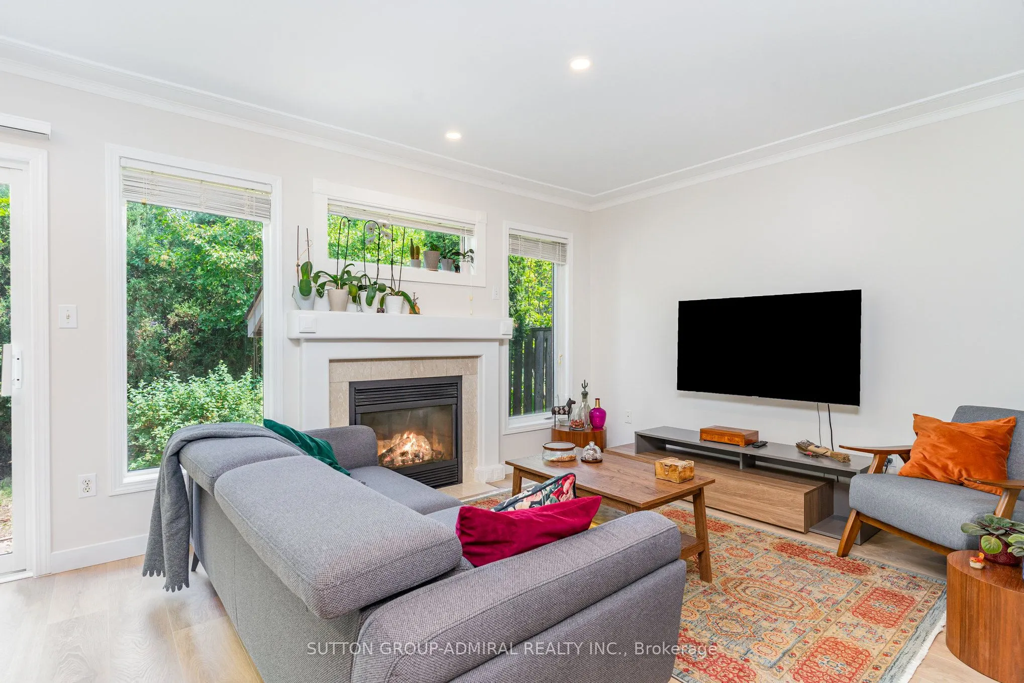 2225 Amberglen Court