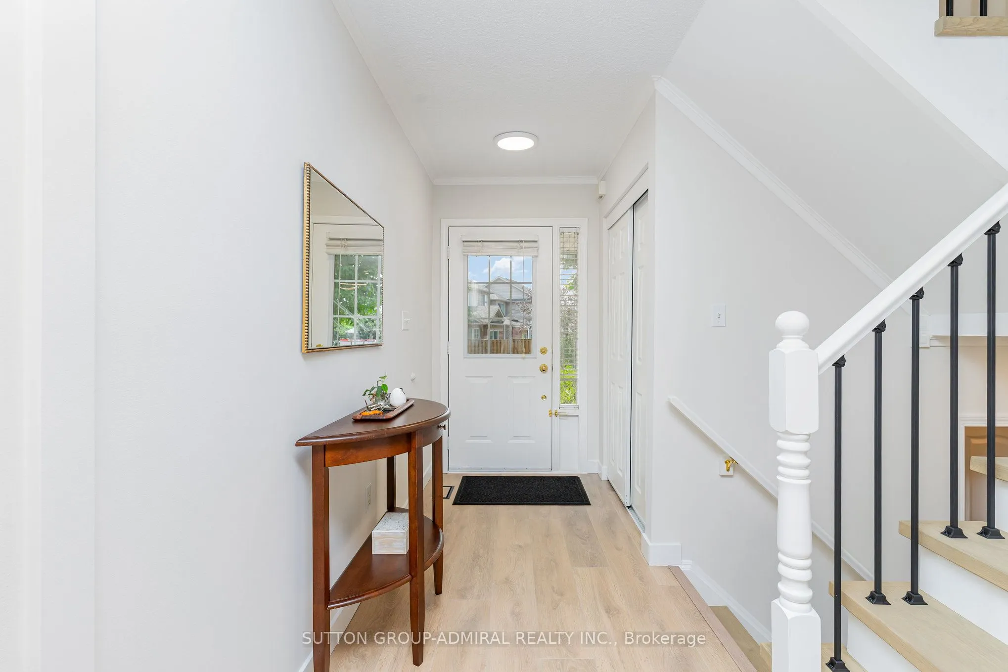 2225 Amberglen Court