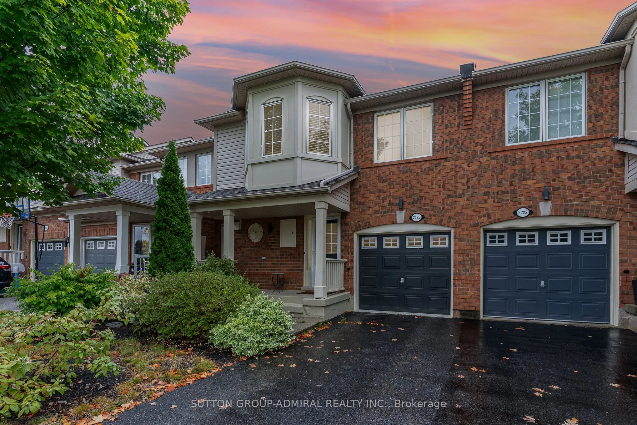 2225 Amberglen Court