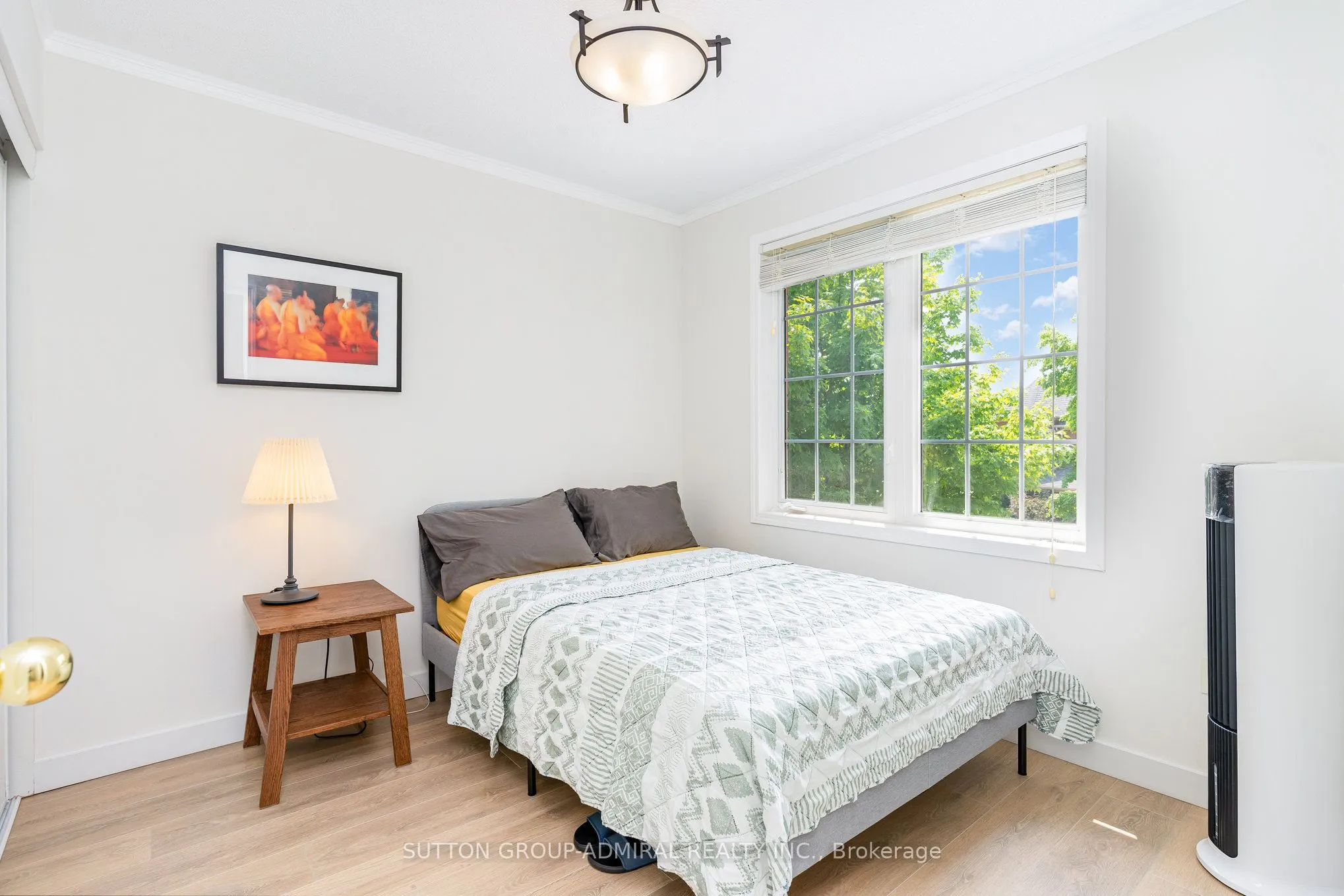 2225 Amberglen Court