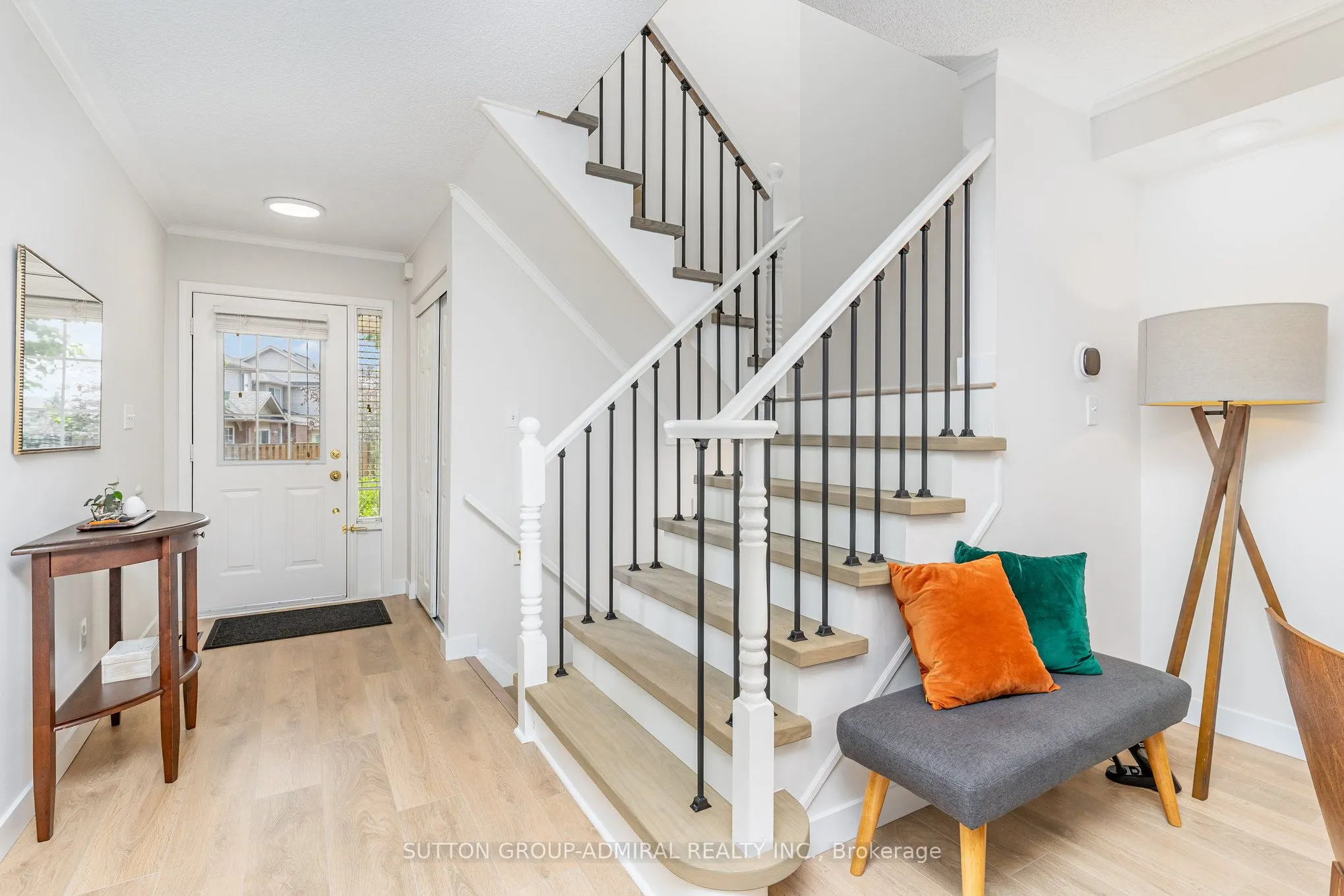 2225 Amberglen Court