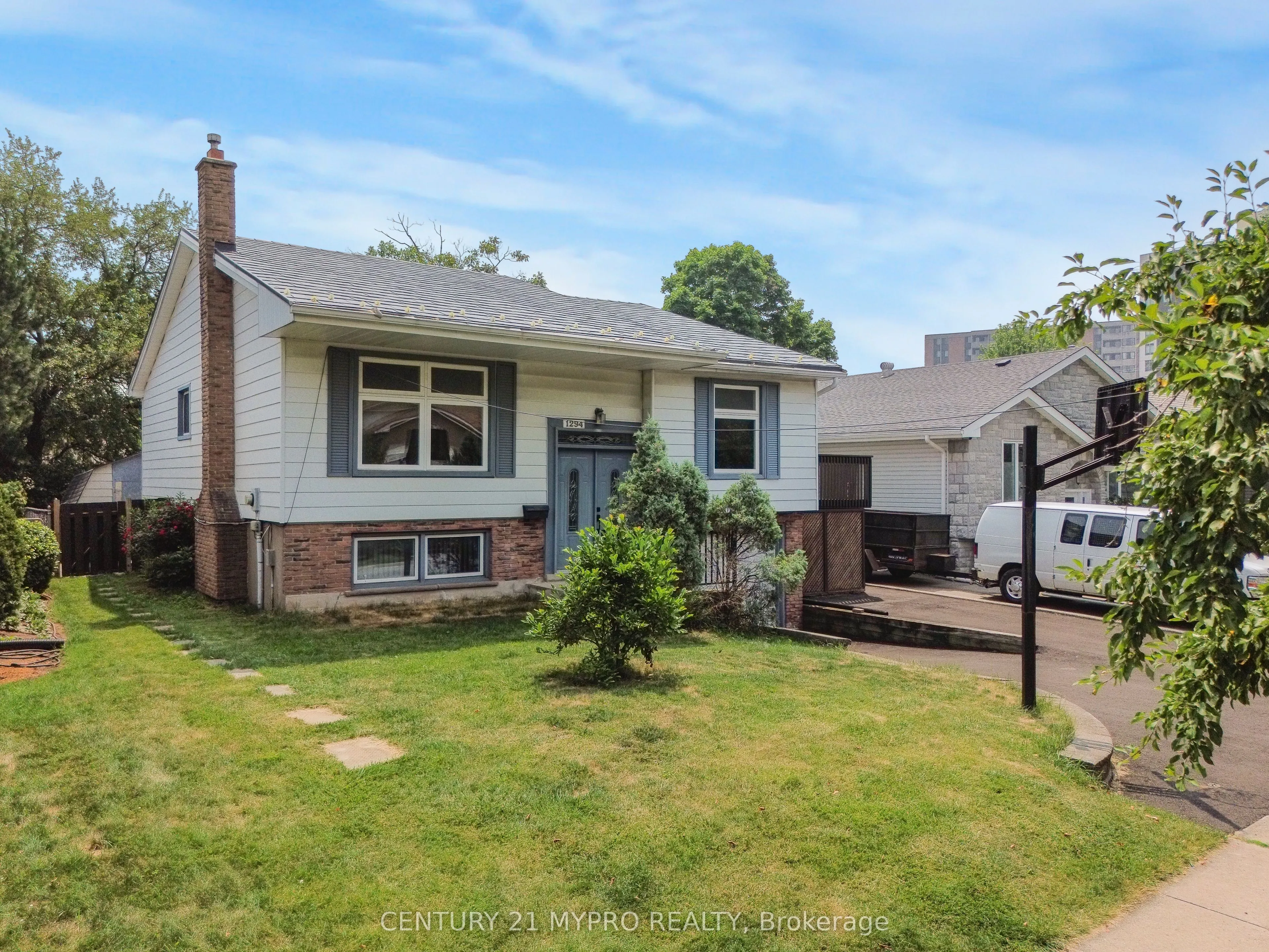 1294 Forest Hill