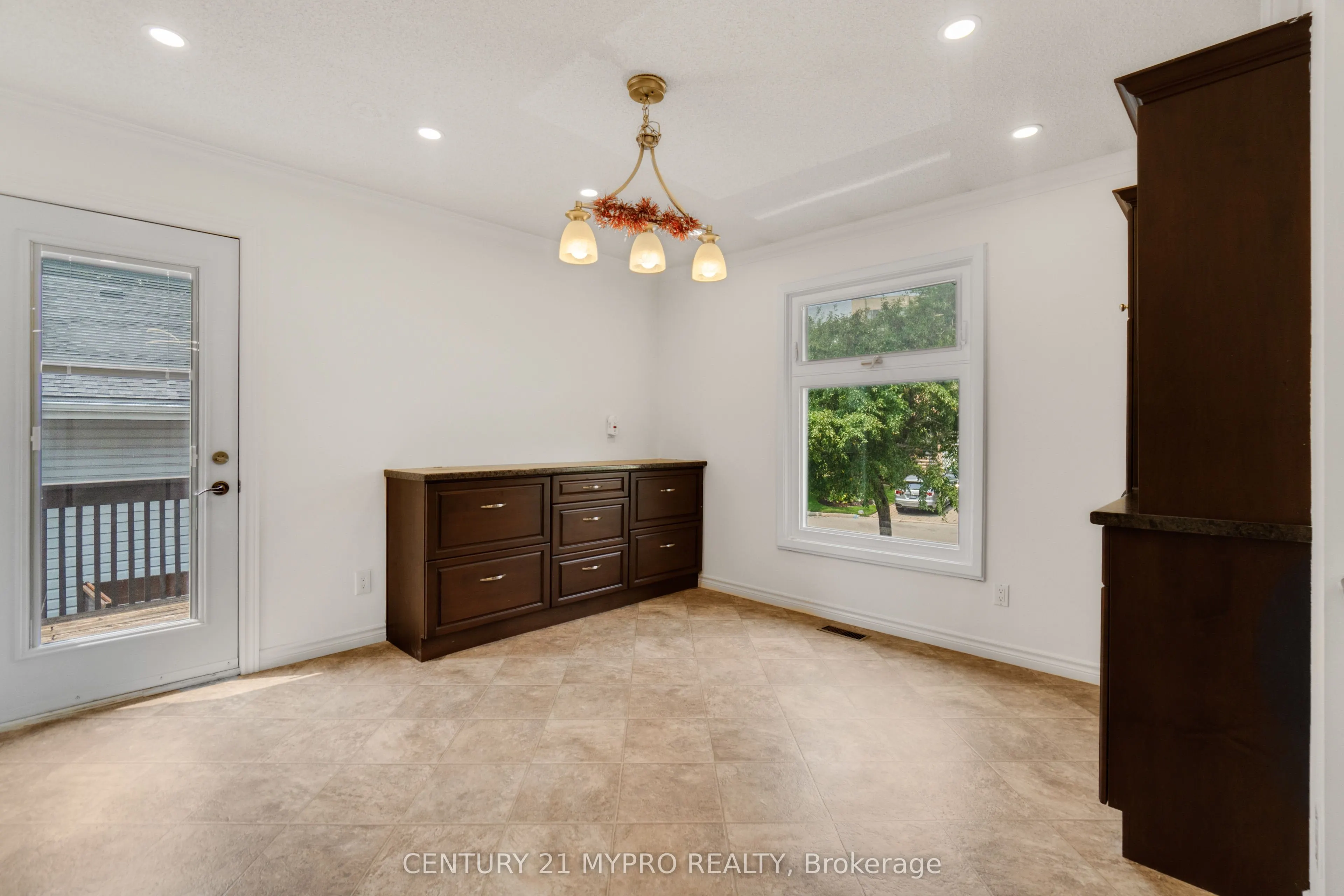1294 Forest Hill