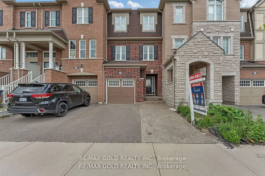 37 Baycliffe Crescent