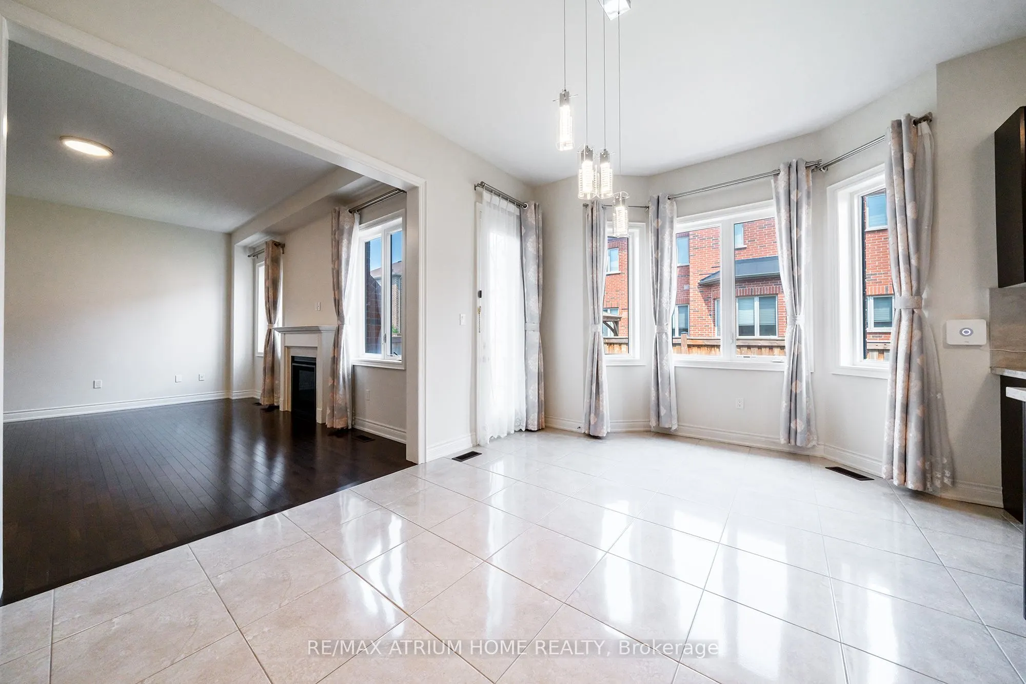 3320 Meadow Marsh Crescent
