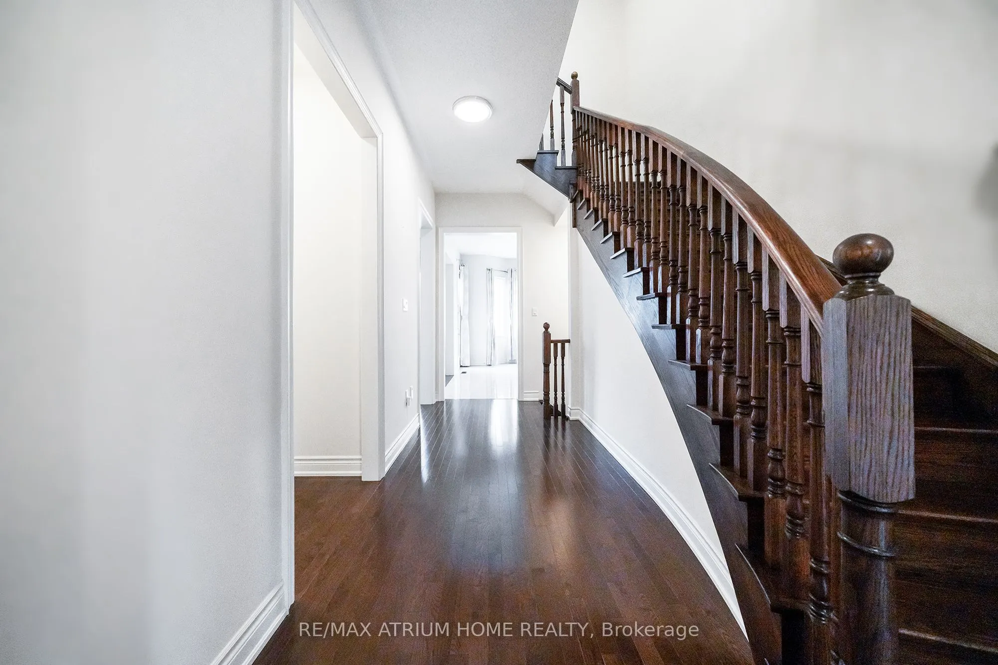 3320 Meadow Marsh Crescent