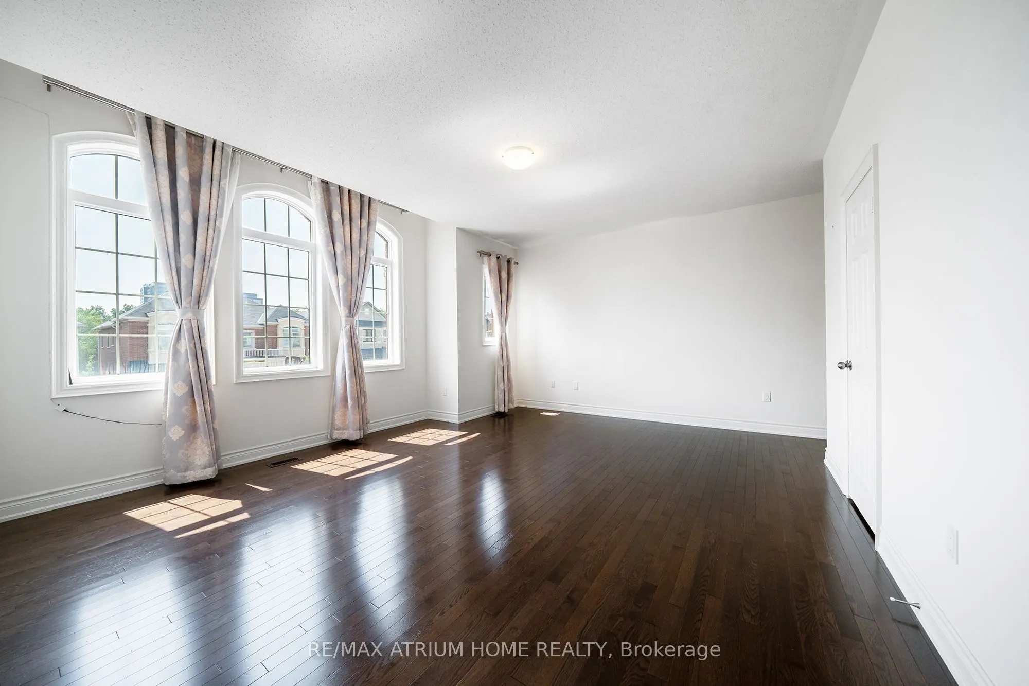 3320 Meadow Marsh Crescent