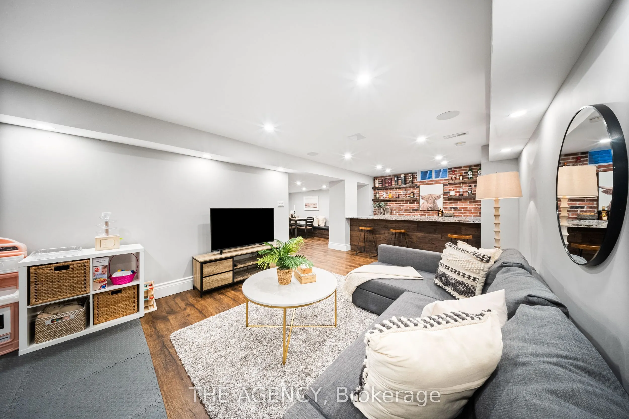 4164 Thomas Alton Boulevard