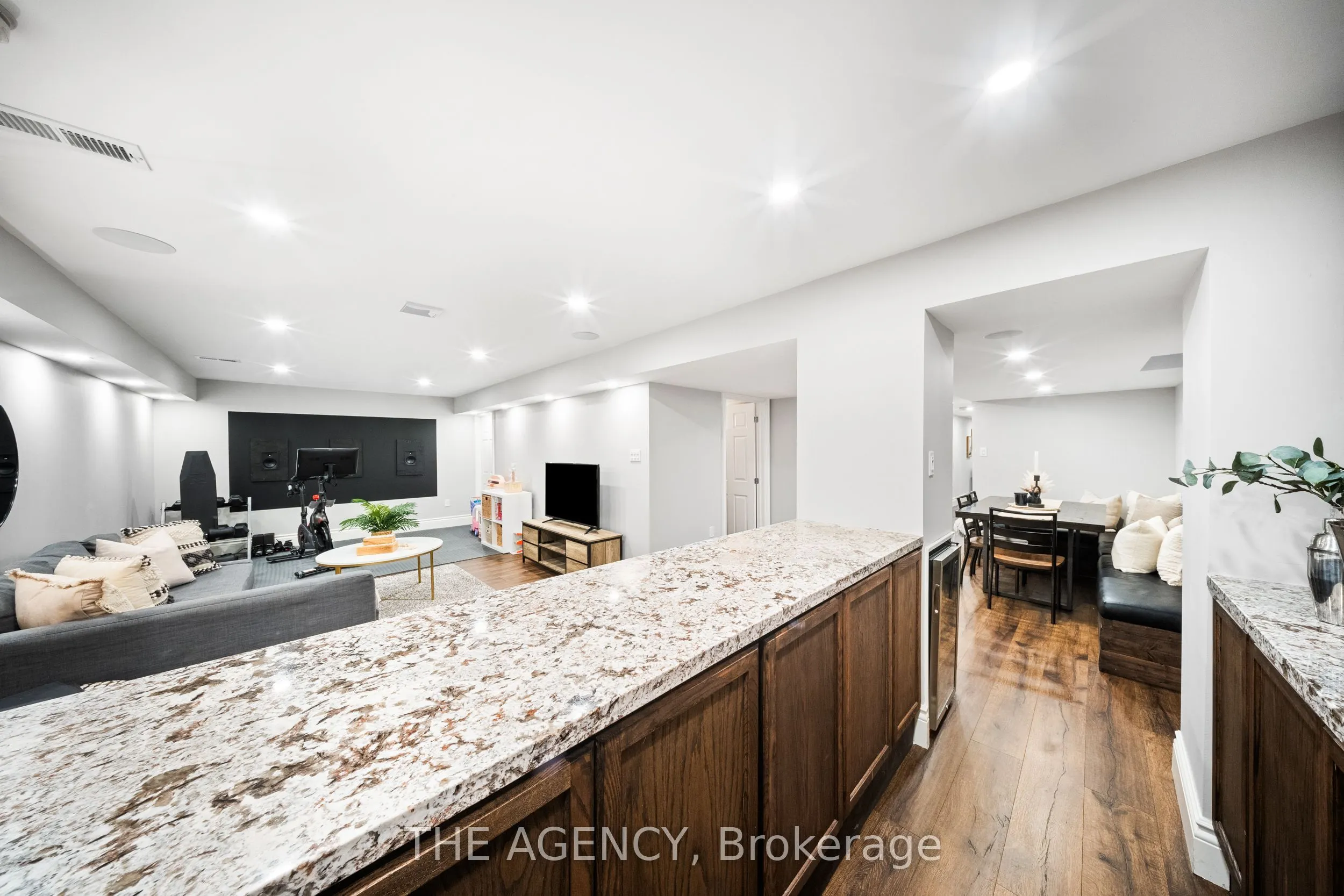 4164 Thomas Alton Boulevard