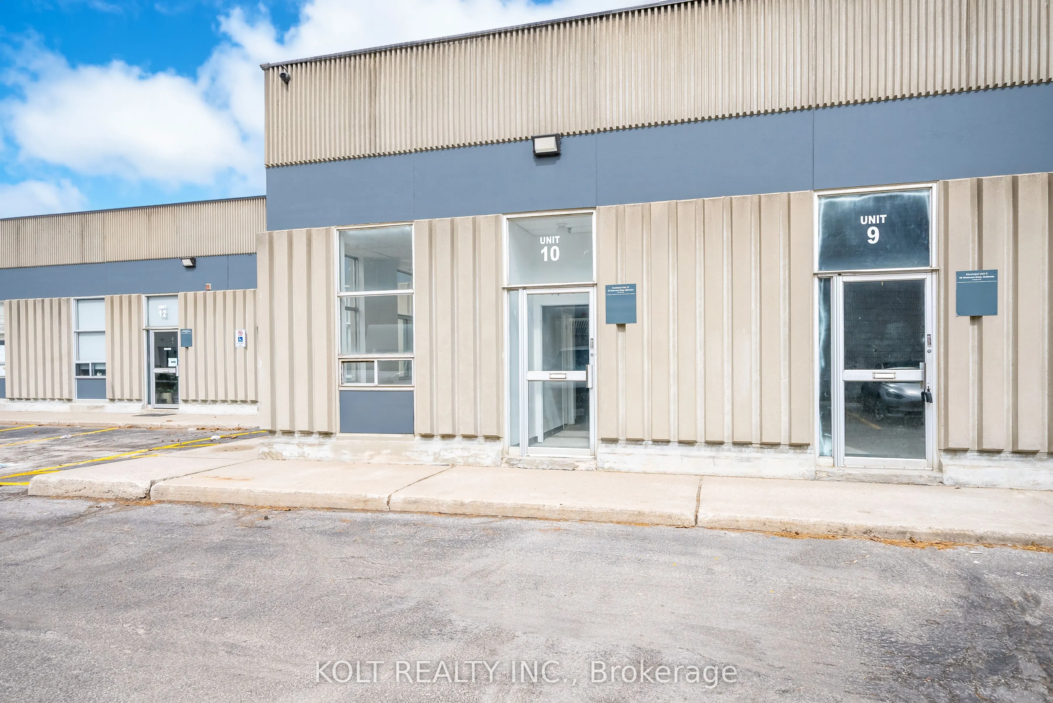 69 Westmore Drive, #9-10