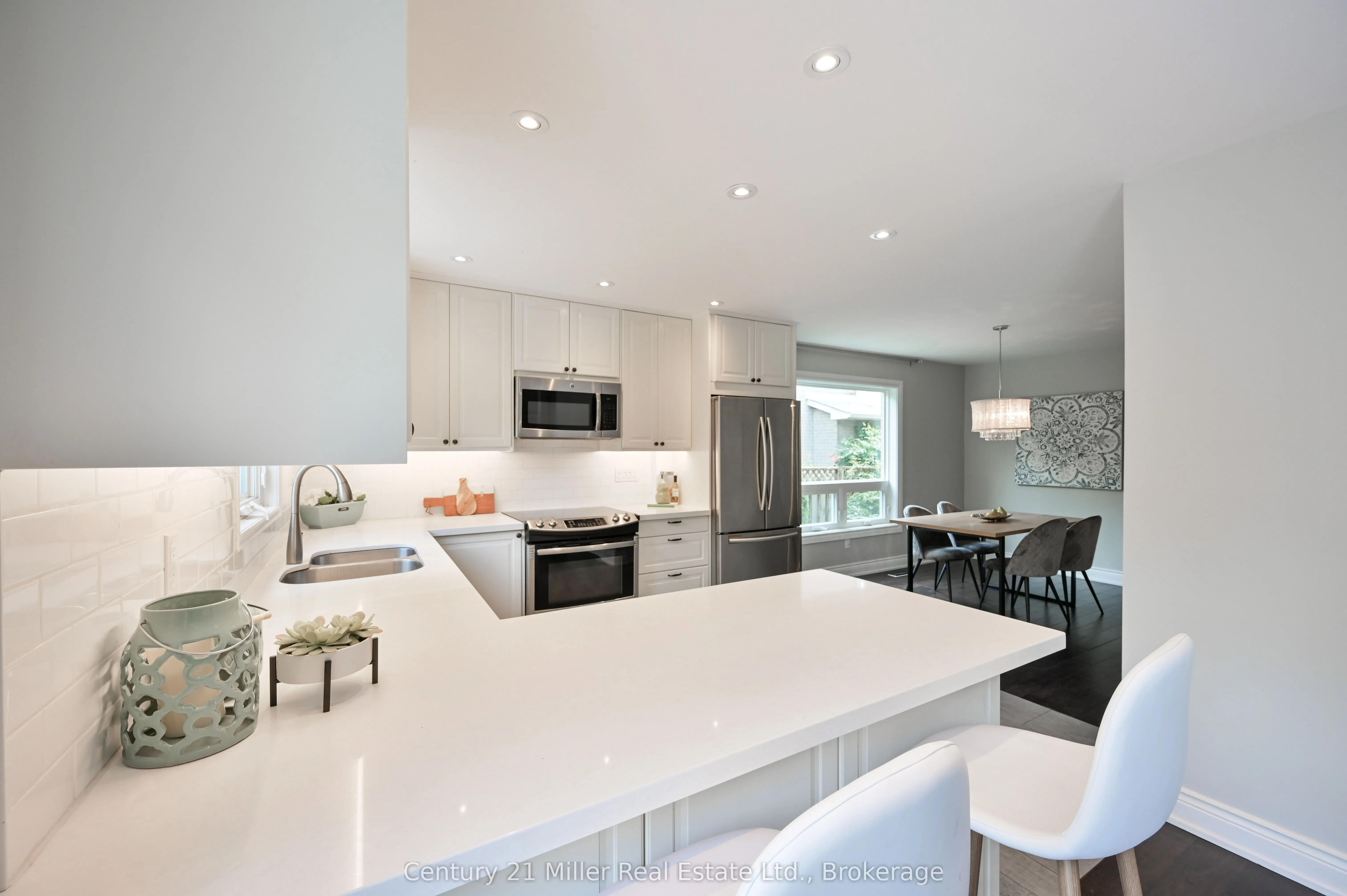 3077 Swansea Drive