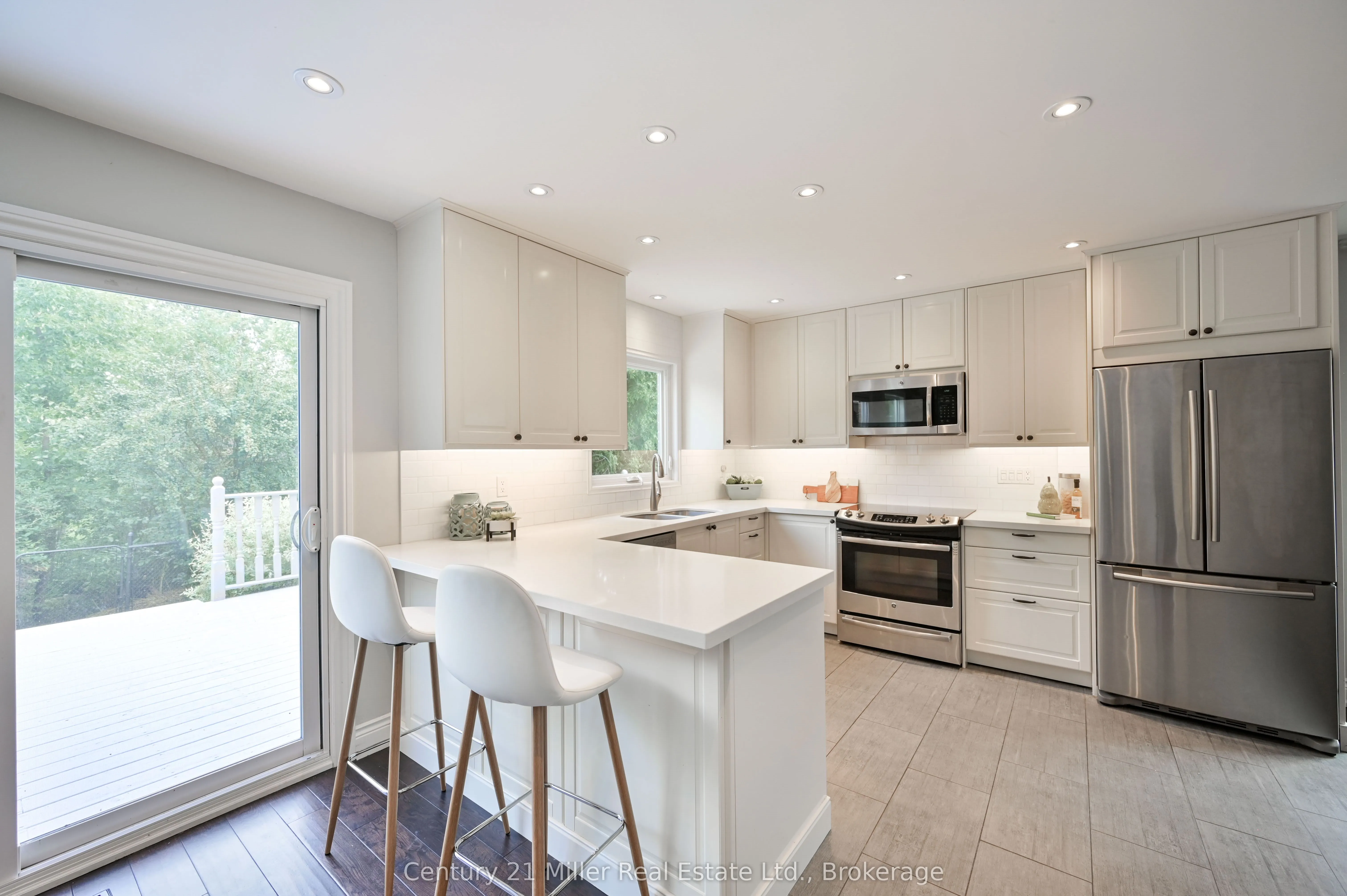 3077 Swansea Drive
