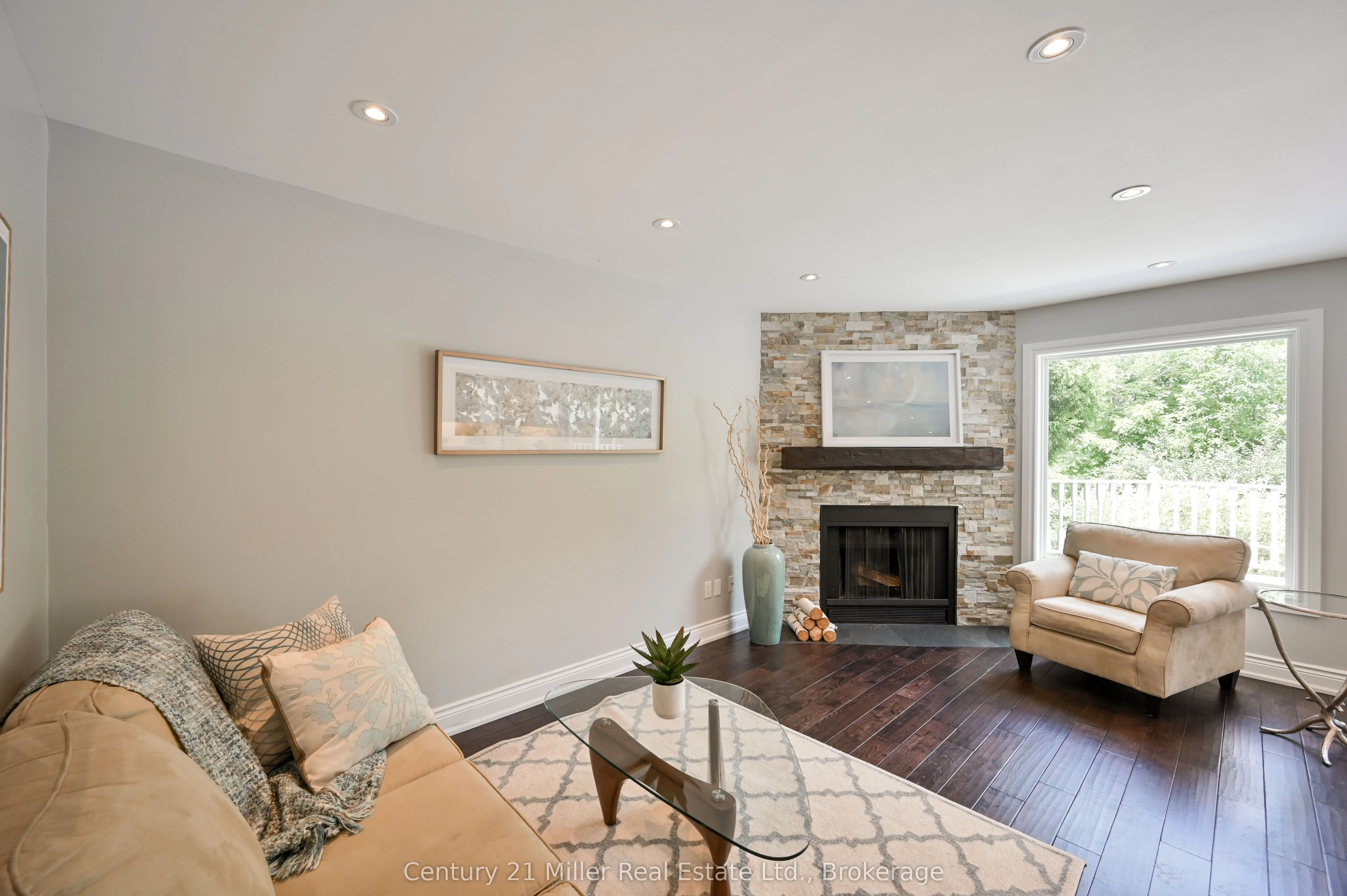 3077 Swansea Drive