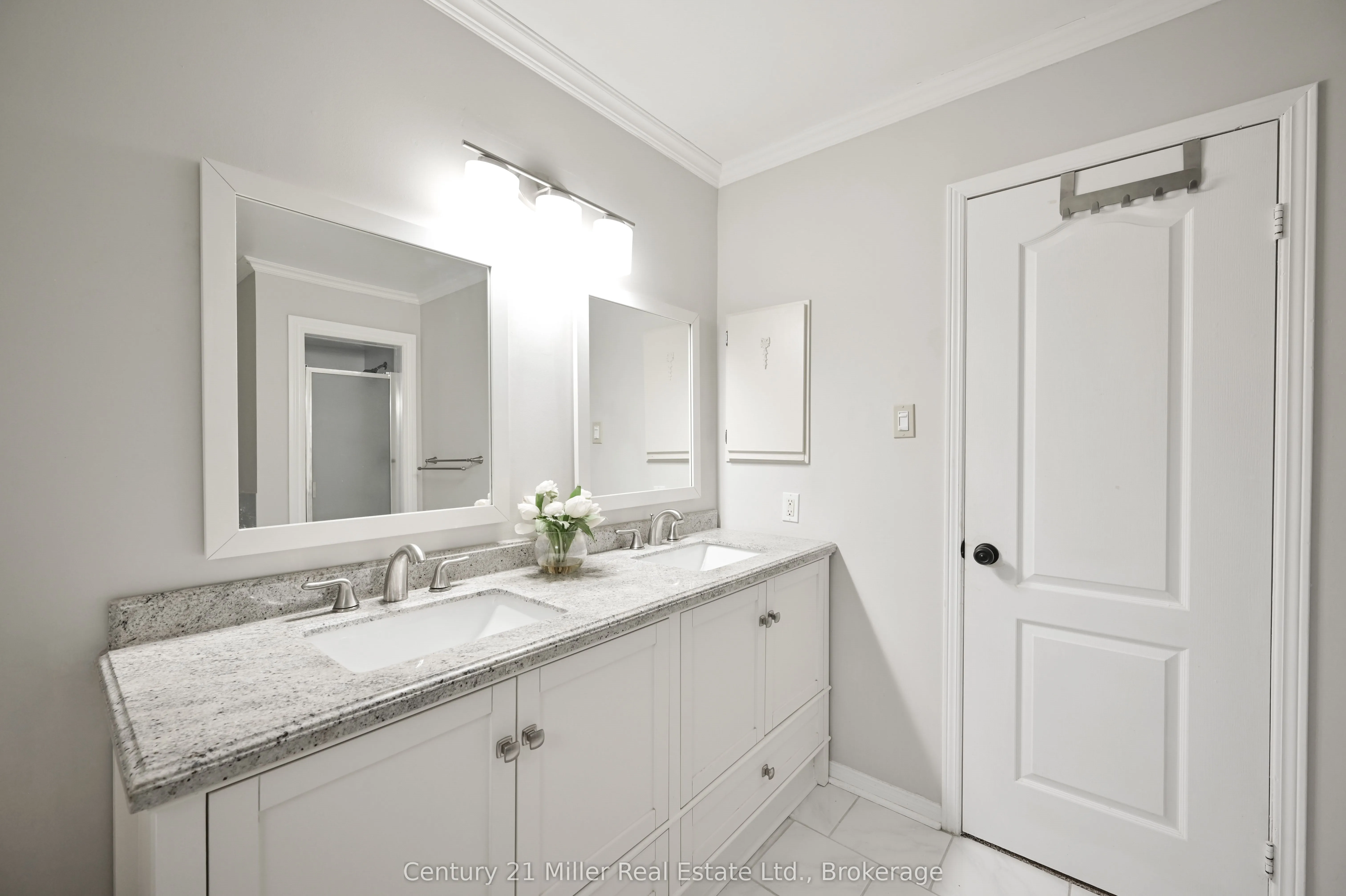 3077 Swansea Drive