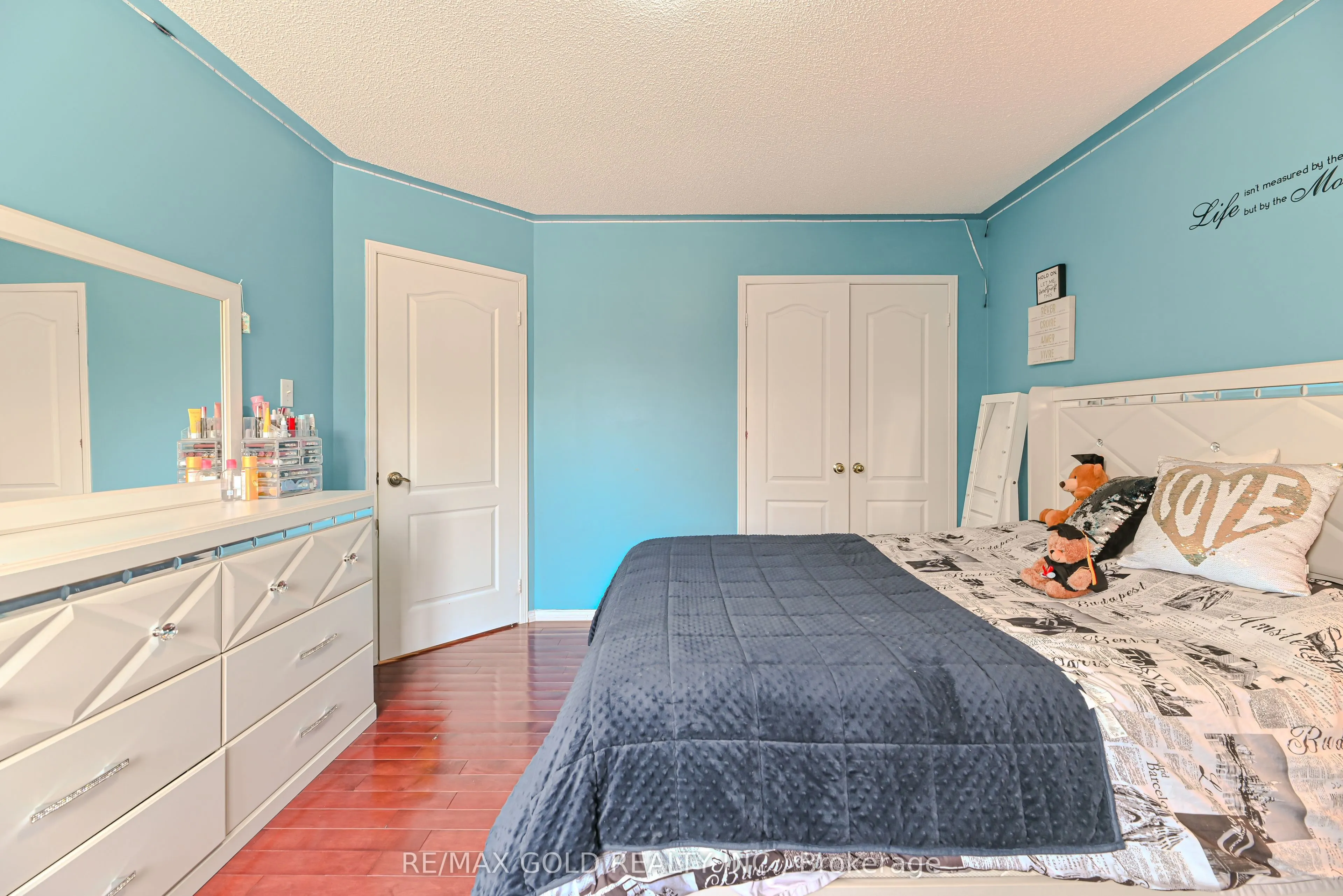 63 Hiberton Crescent