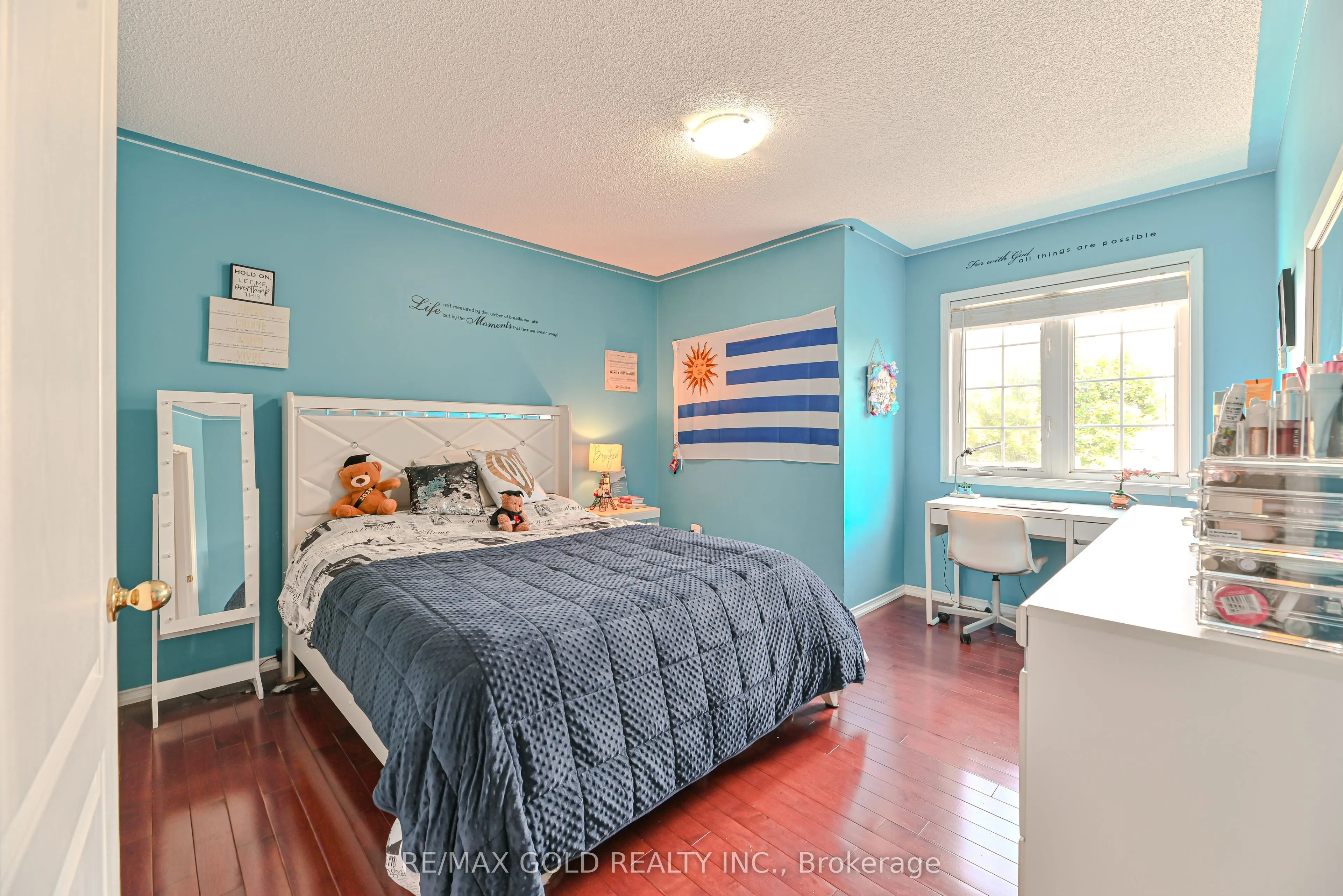 63 Hiberton Crescent
