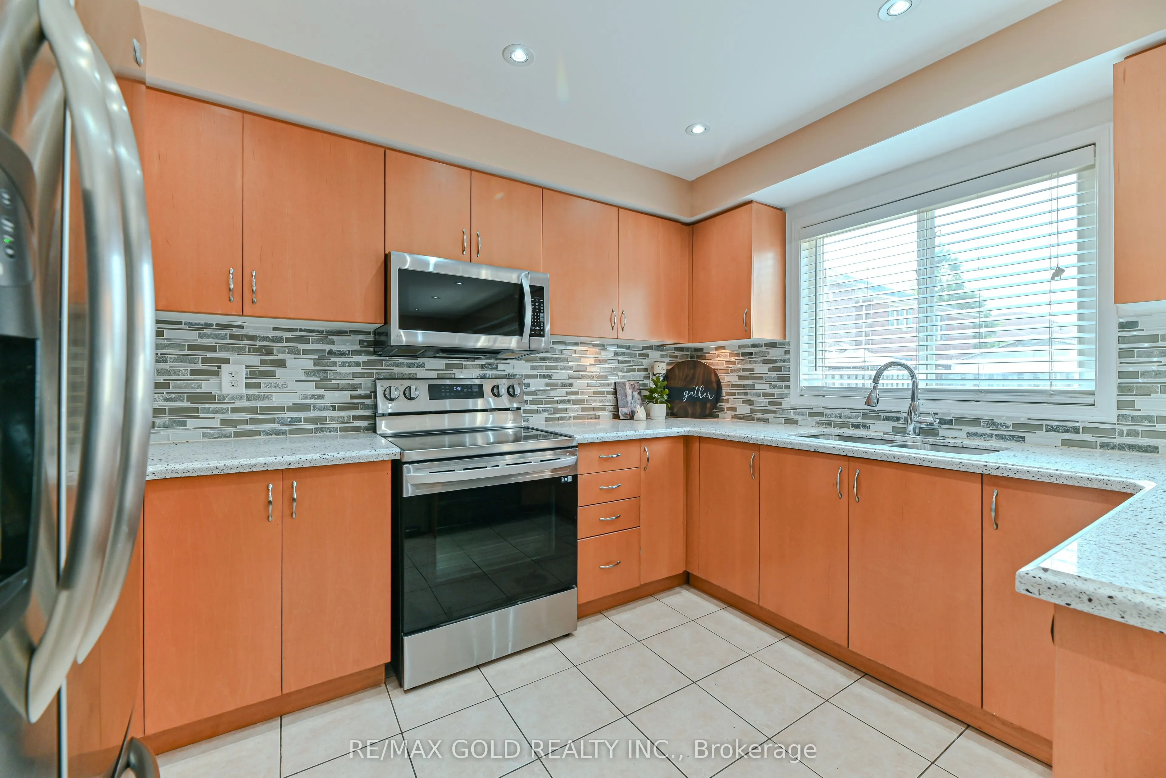 63 Hiberton Crescent