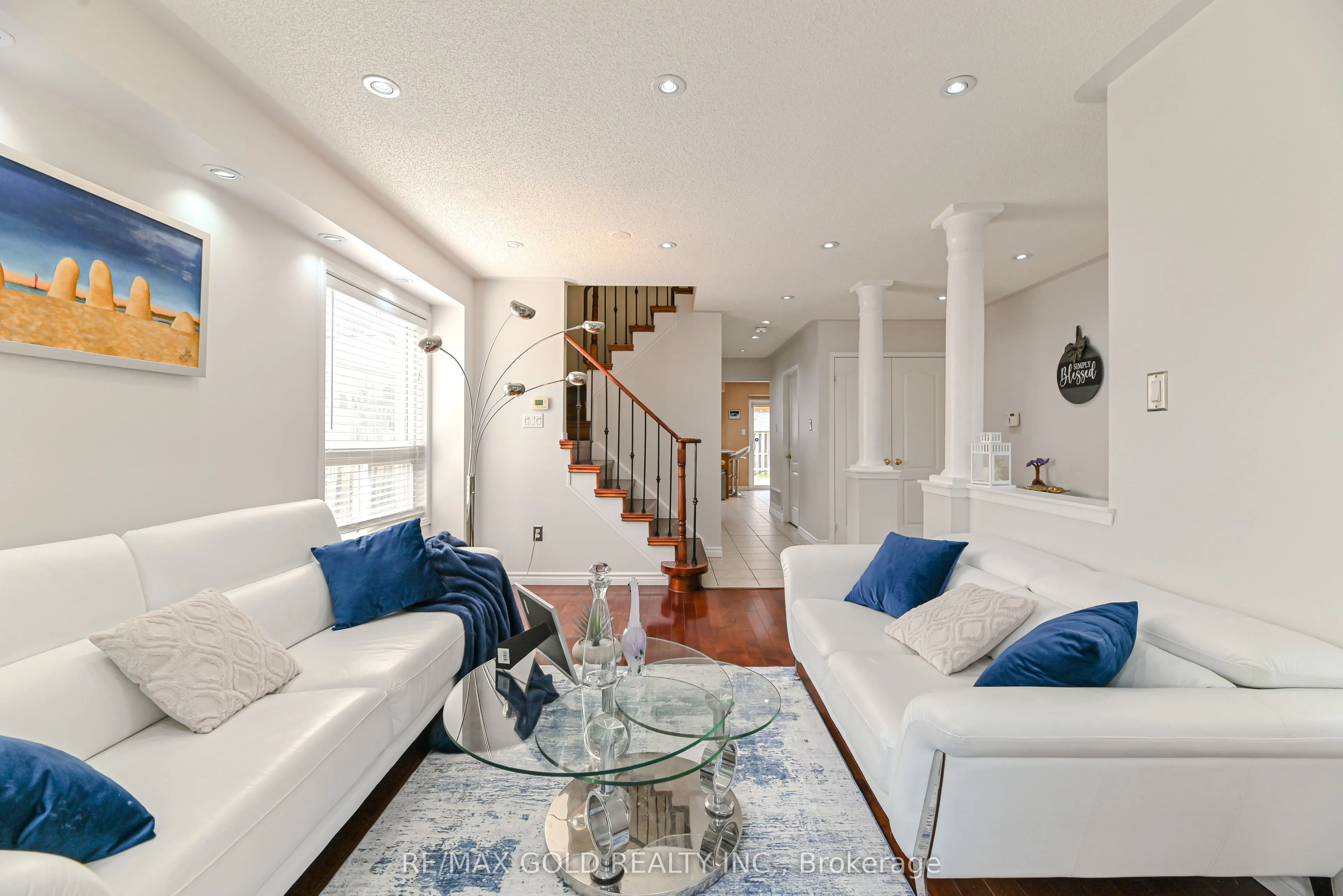 63 Hiberton Crescent