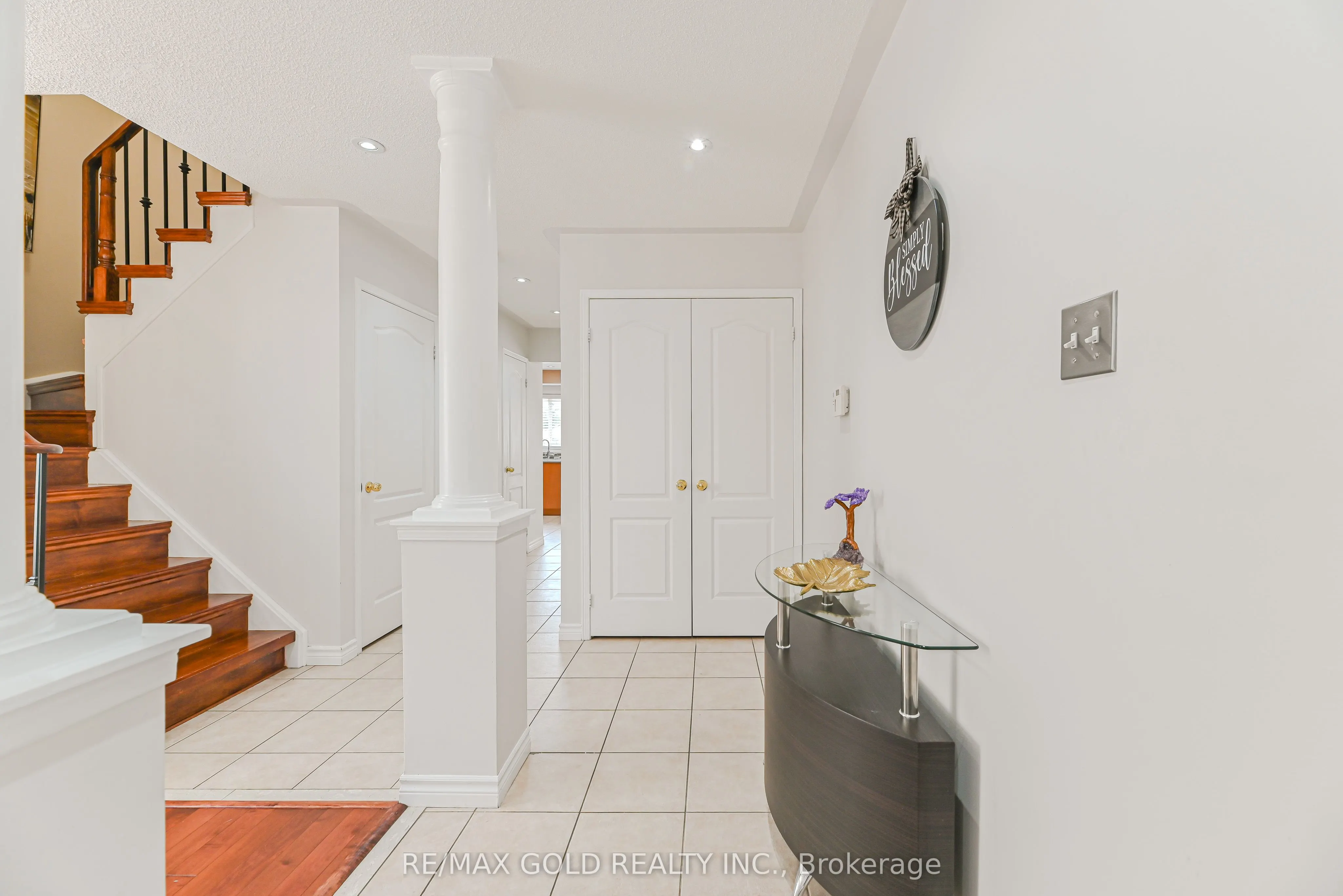 63 Hiberton Crescent