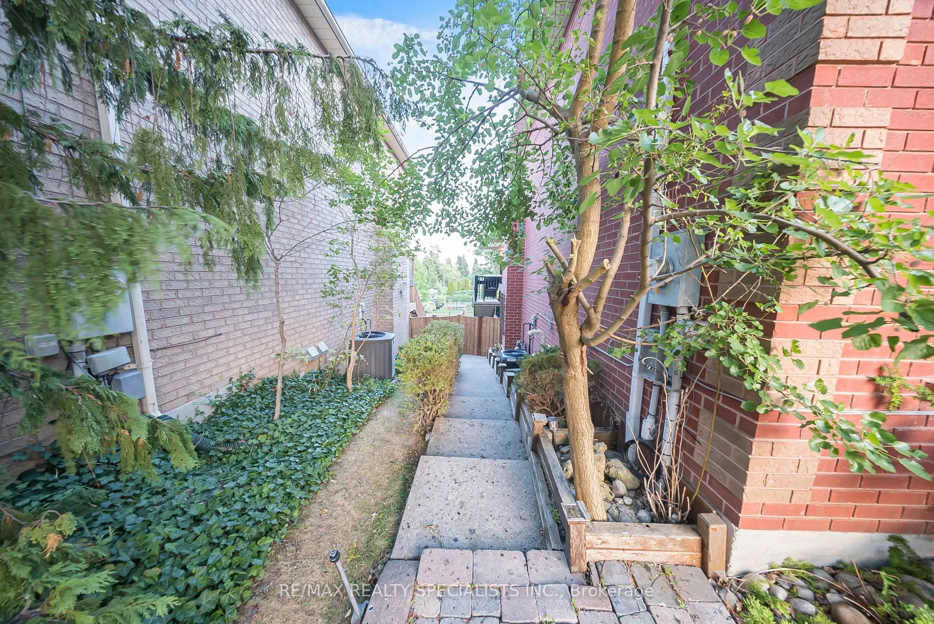 47 Whitbread Avenue