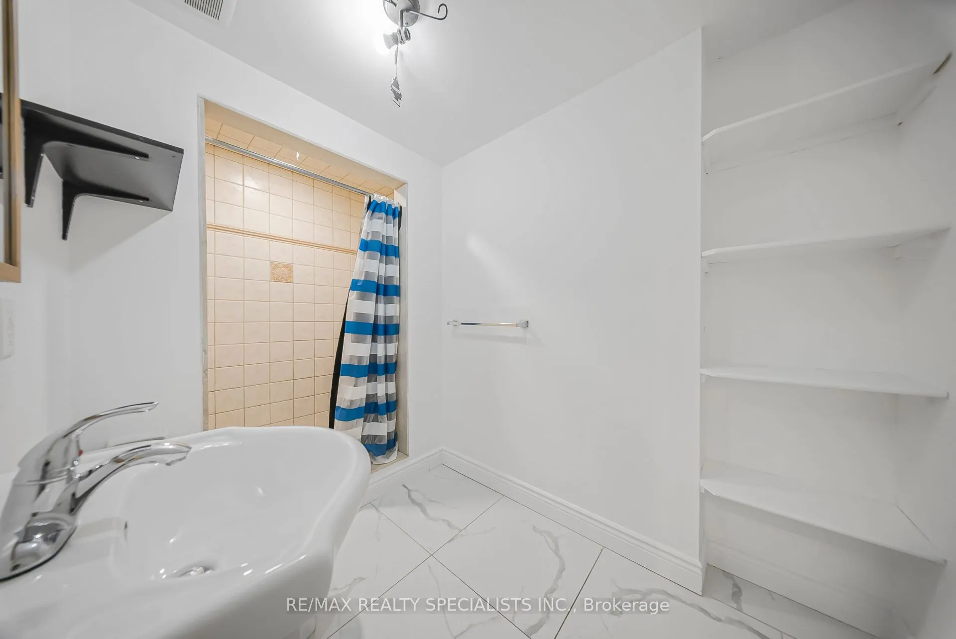 47 Whitbread Avenue