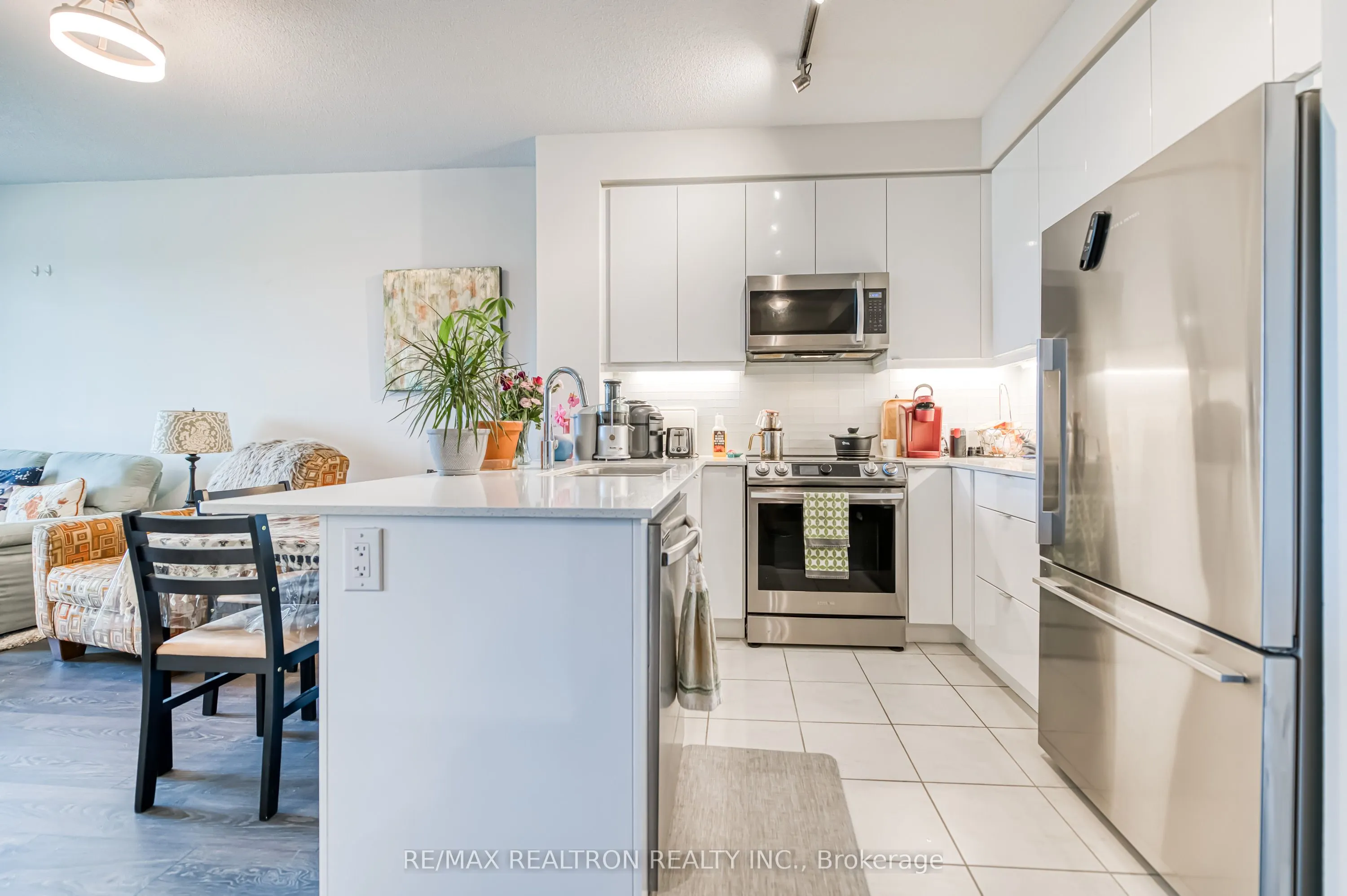 50 Thomas Riley Road, #515