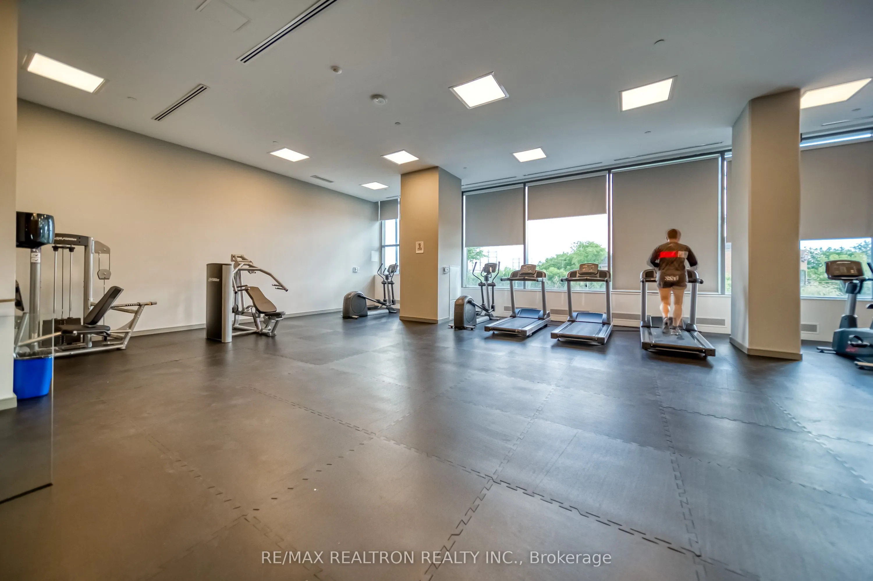50 Thomas Riley Road, #515