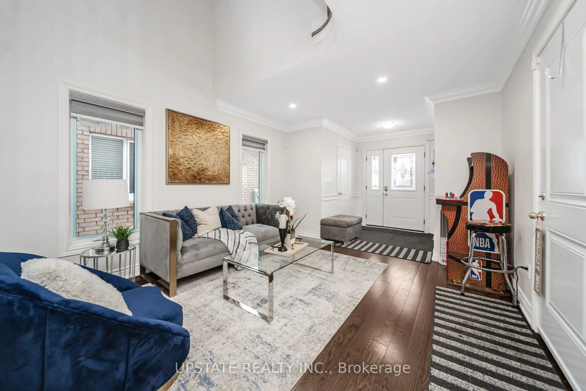 12 Bramfield Street