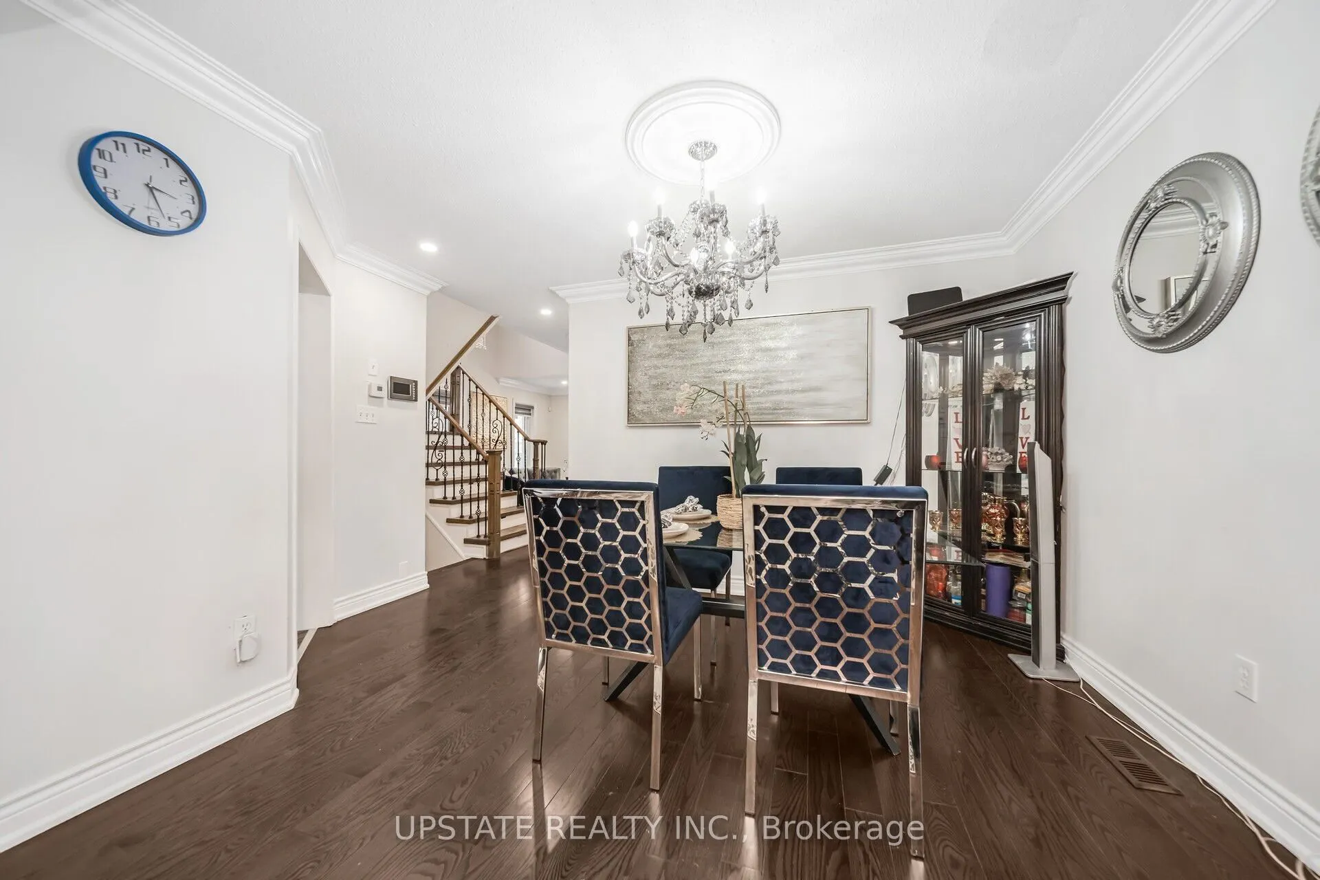 12 Bramfield Street