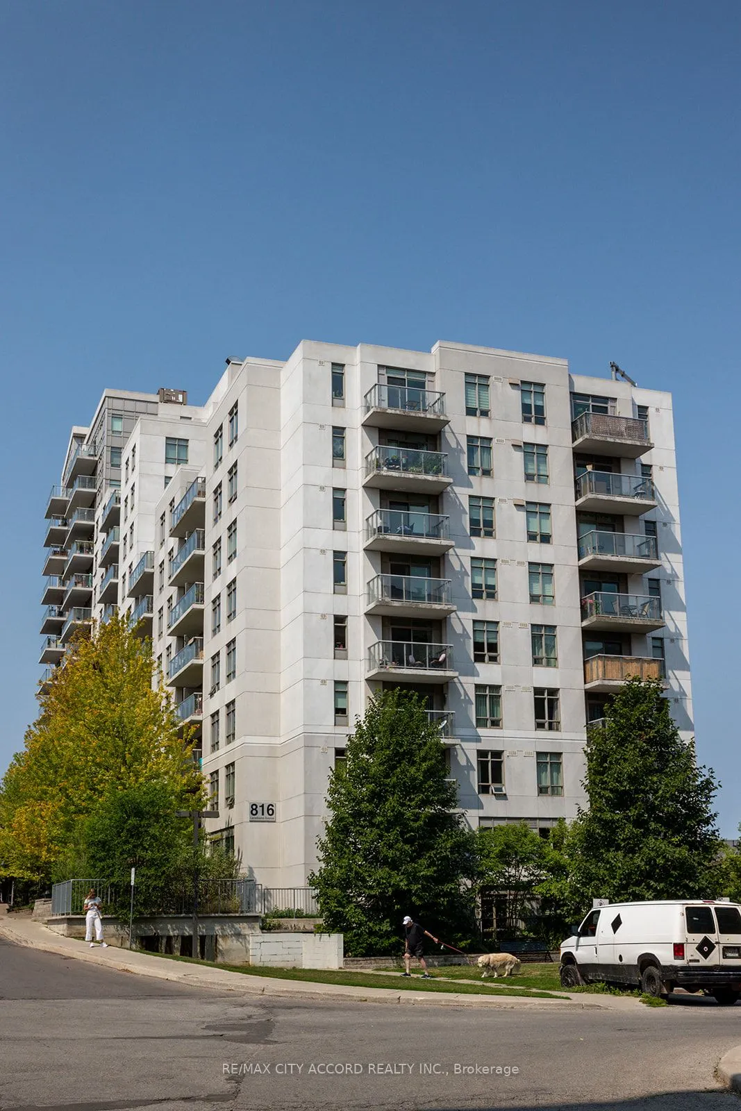 816 Lansdowne Avenue, #720