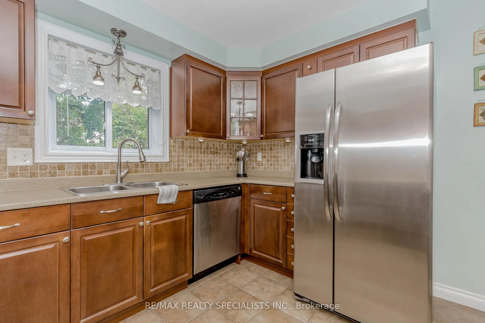 3150 Cantelon Crescent