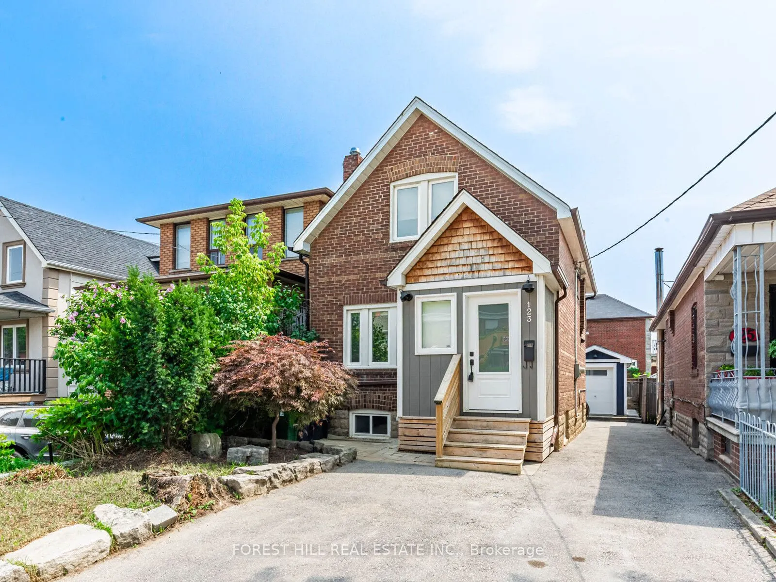 123 Bowie Avenue