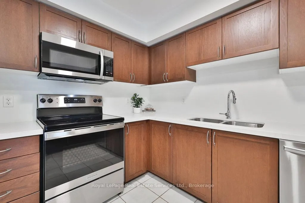 47 Hays Boulevard, #24
