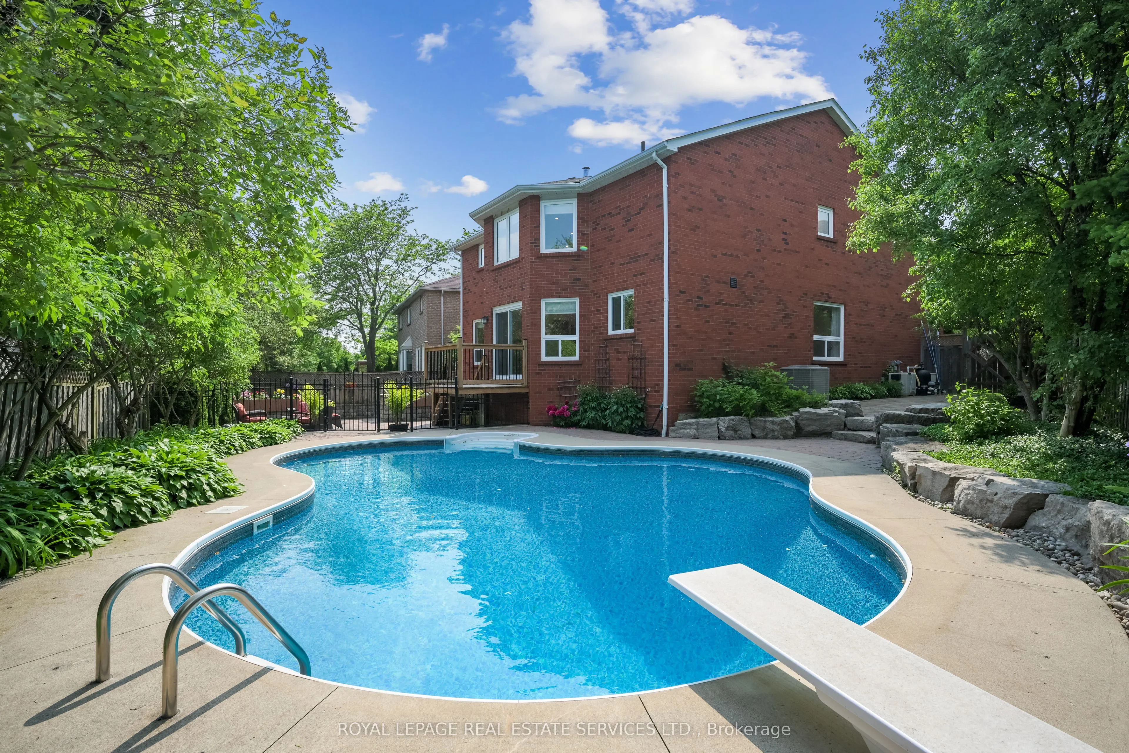 1291 Saddler Circle