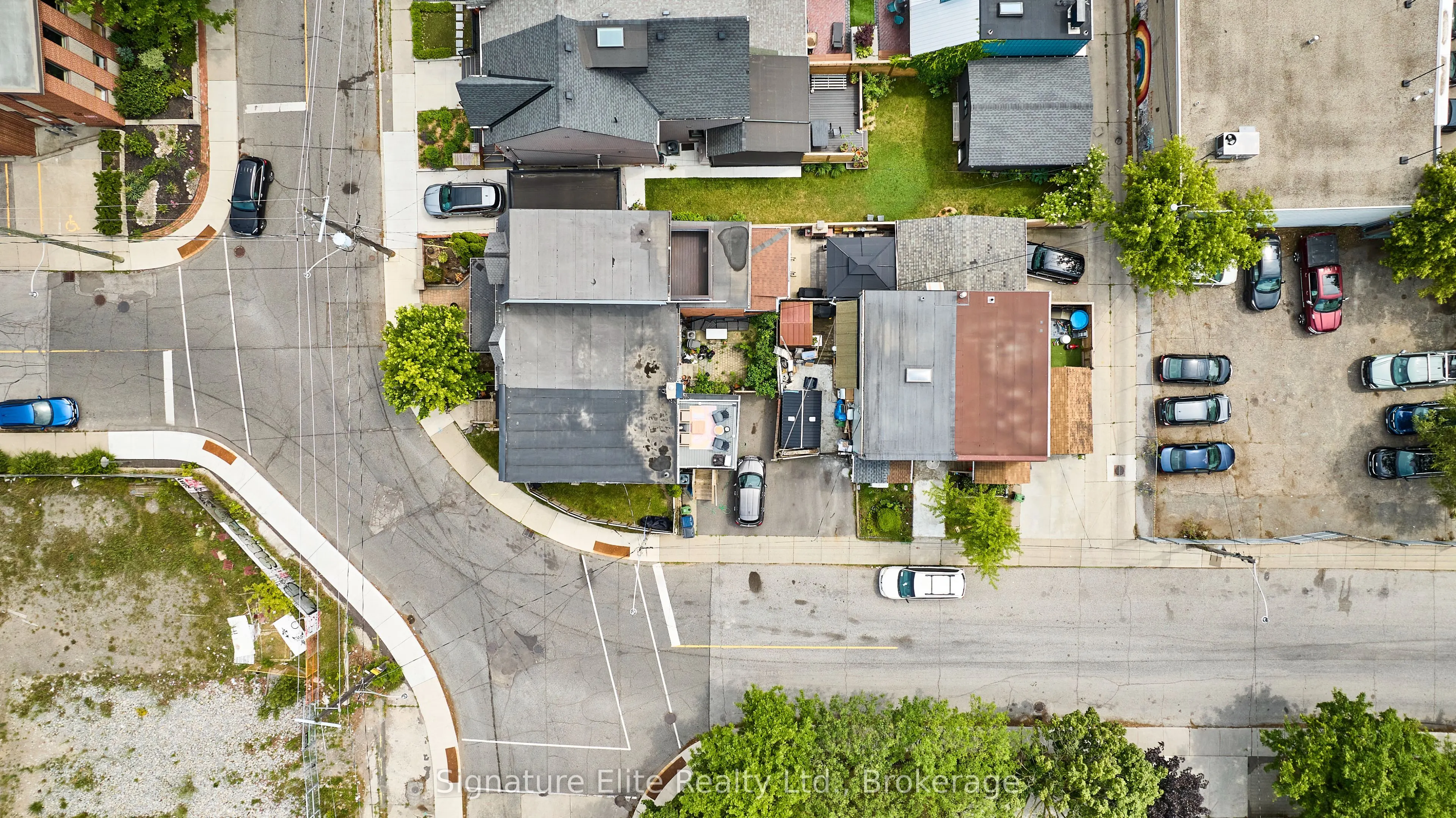 154 Mulock Avenue