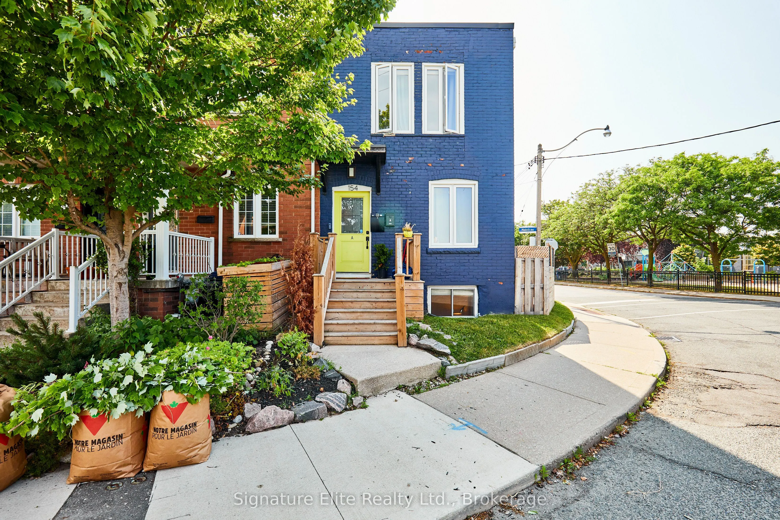 154 Mulock Avenue