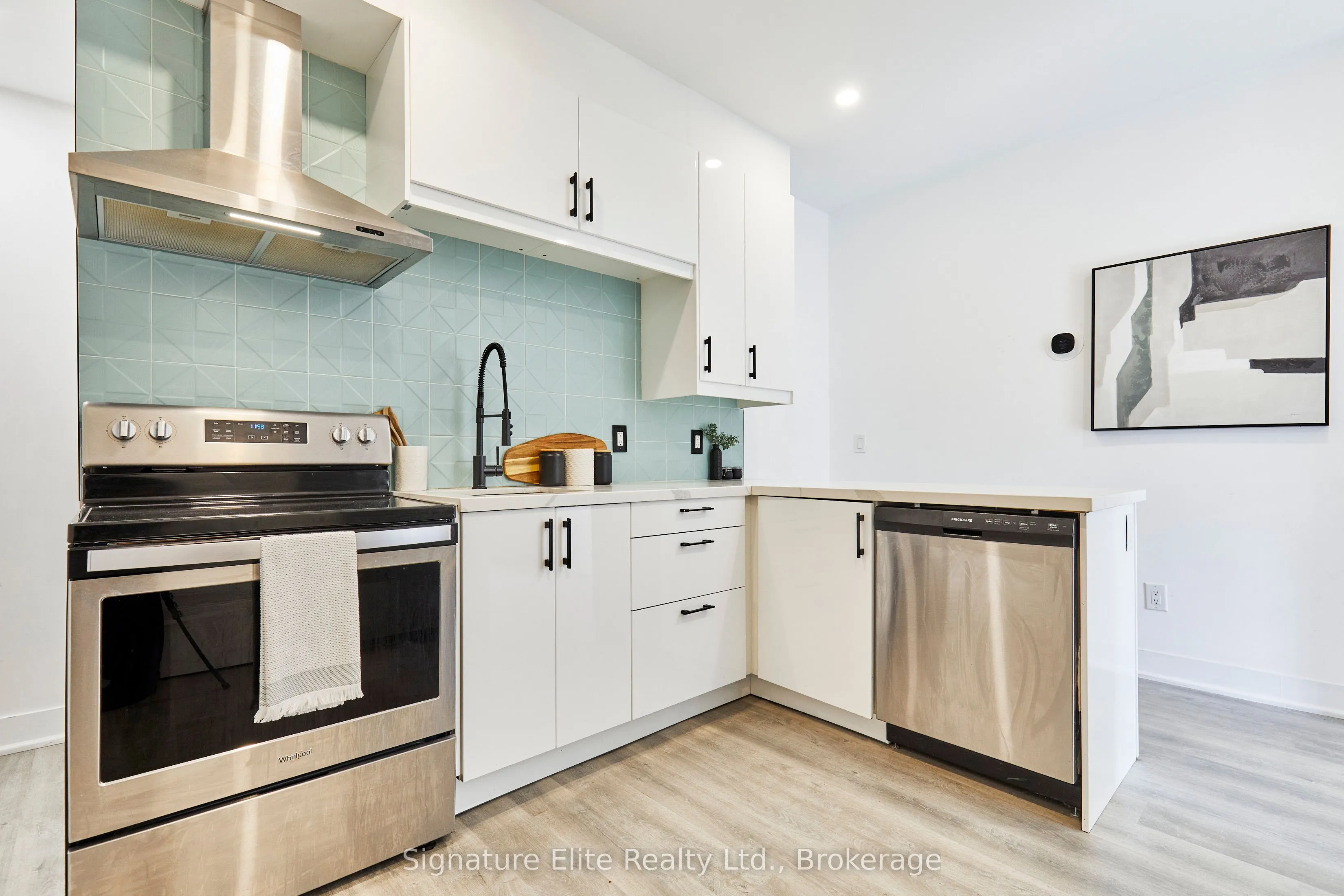 154 Mulock Avenue