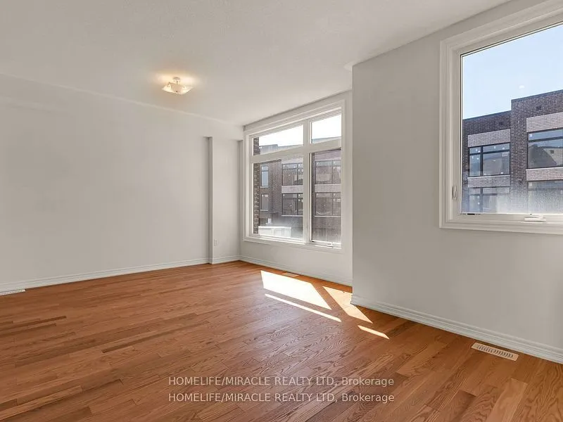 18 Queenpost Drive