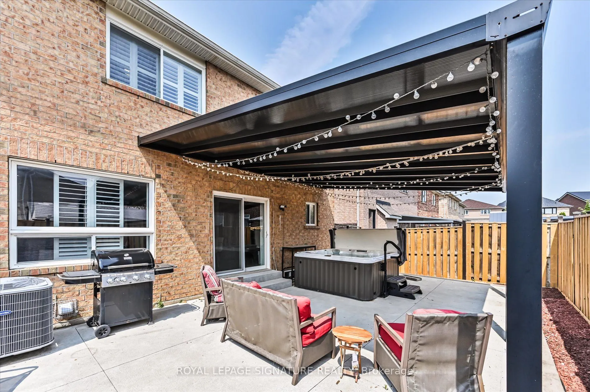 5 Thornbush Boulevard