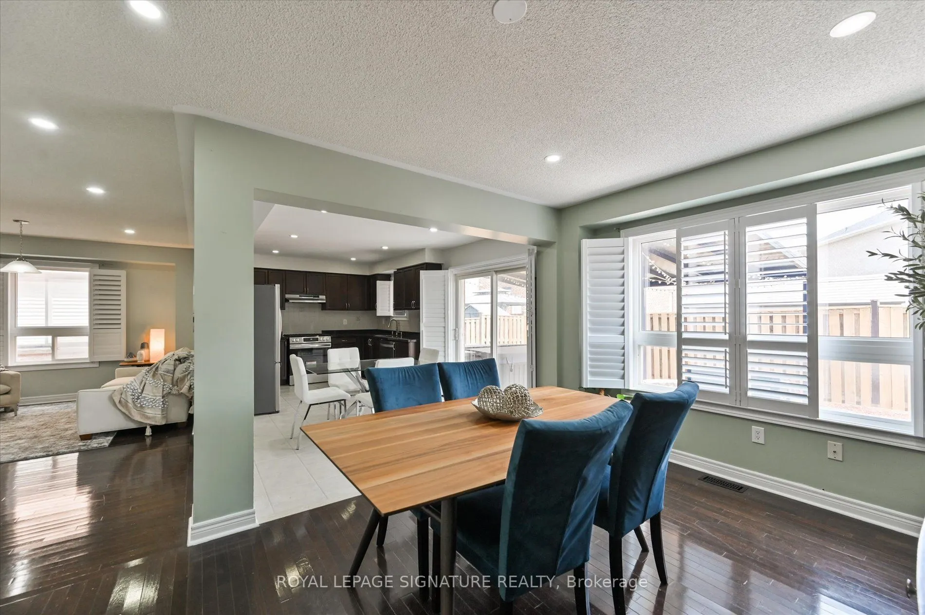 5 Thornbush Boulevard