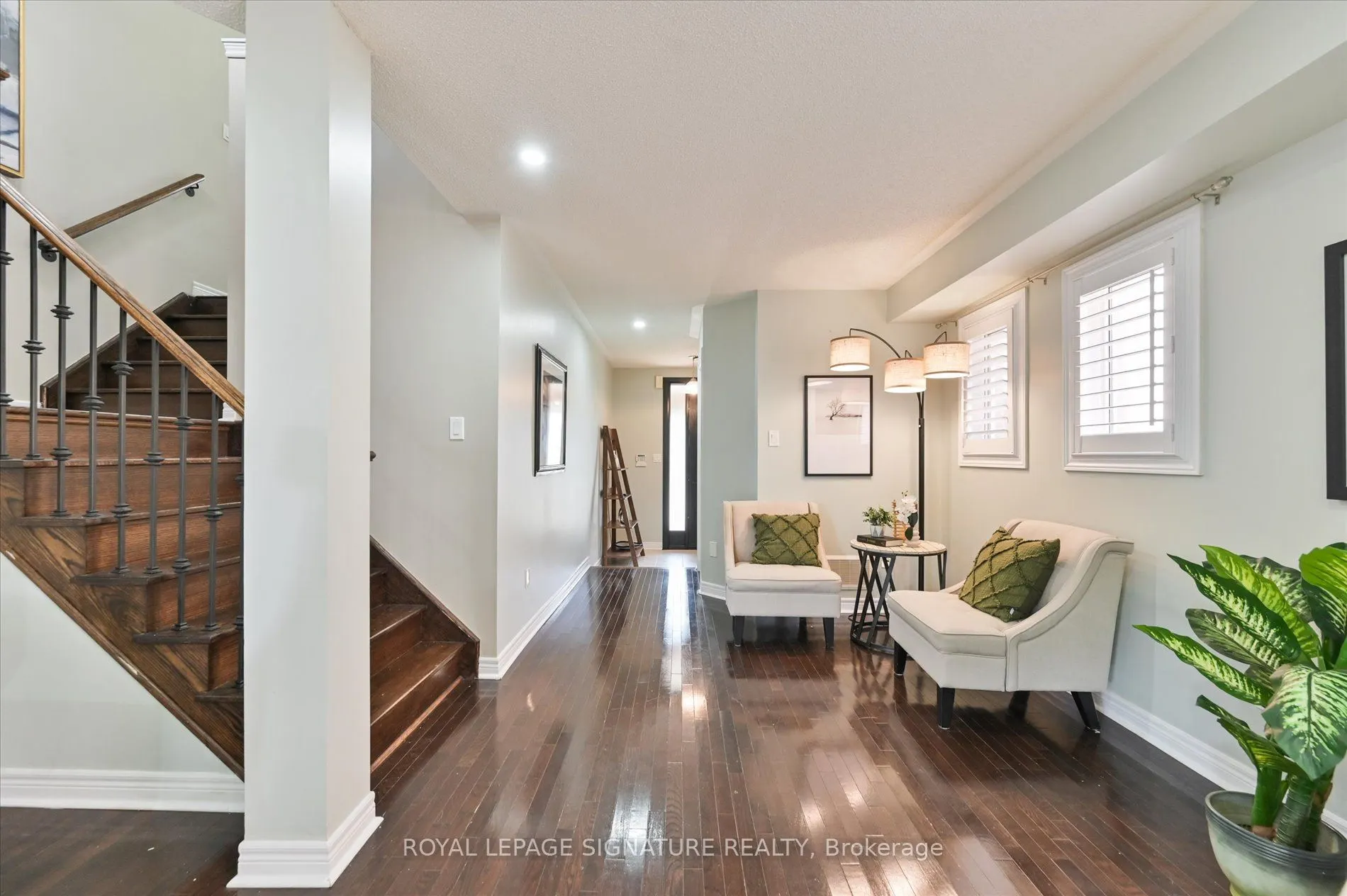 5 Thornbush Boulevard