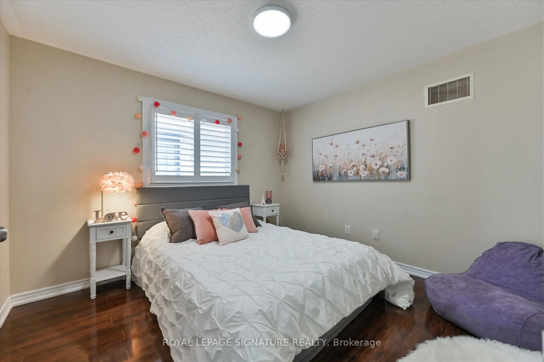 5 Thornbush Boulevard