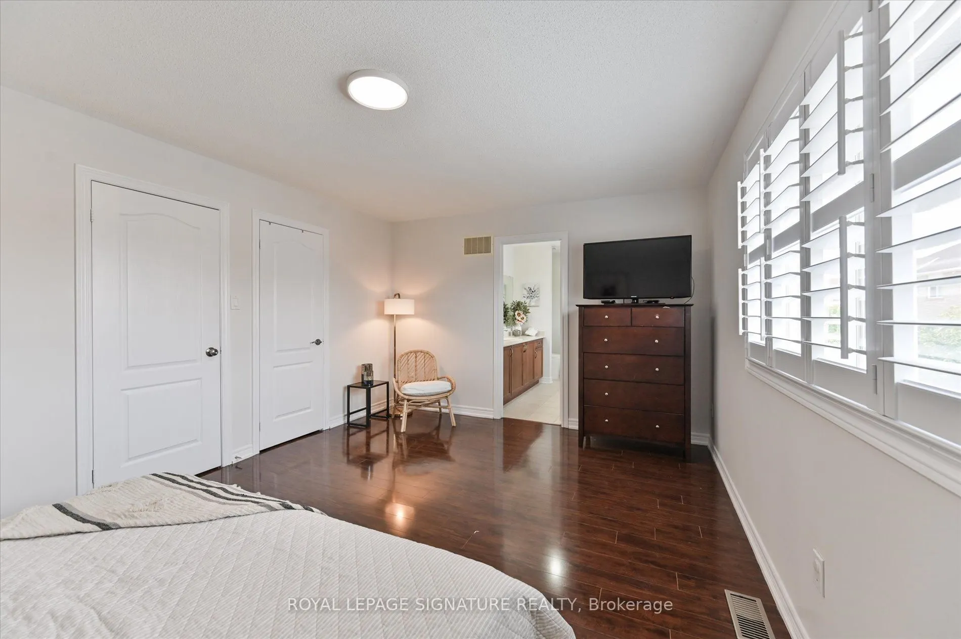 5 Thornbush Boulevard
