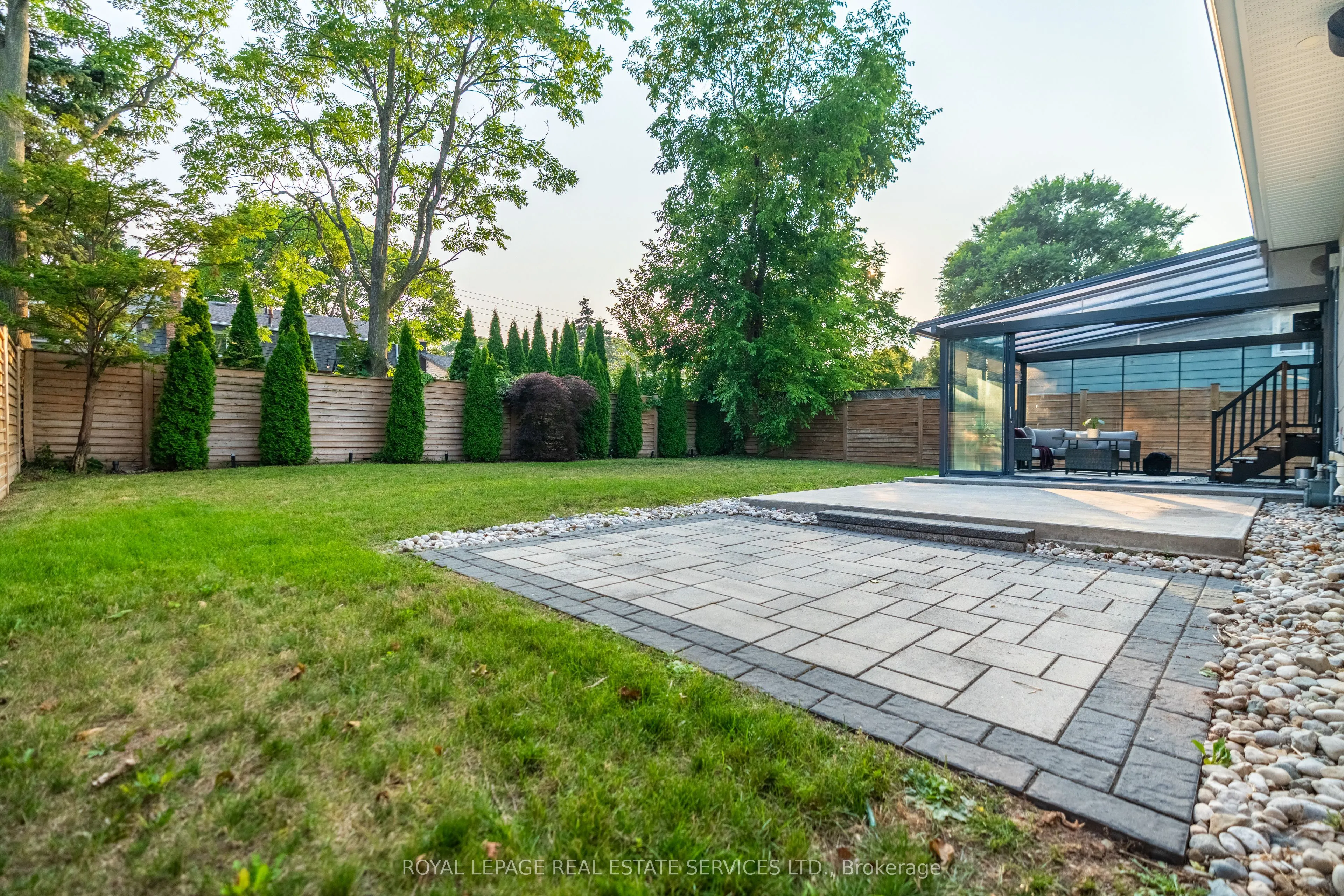 2503 Yarmouth Crescent