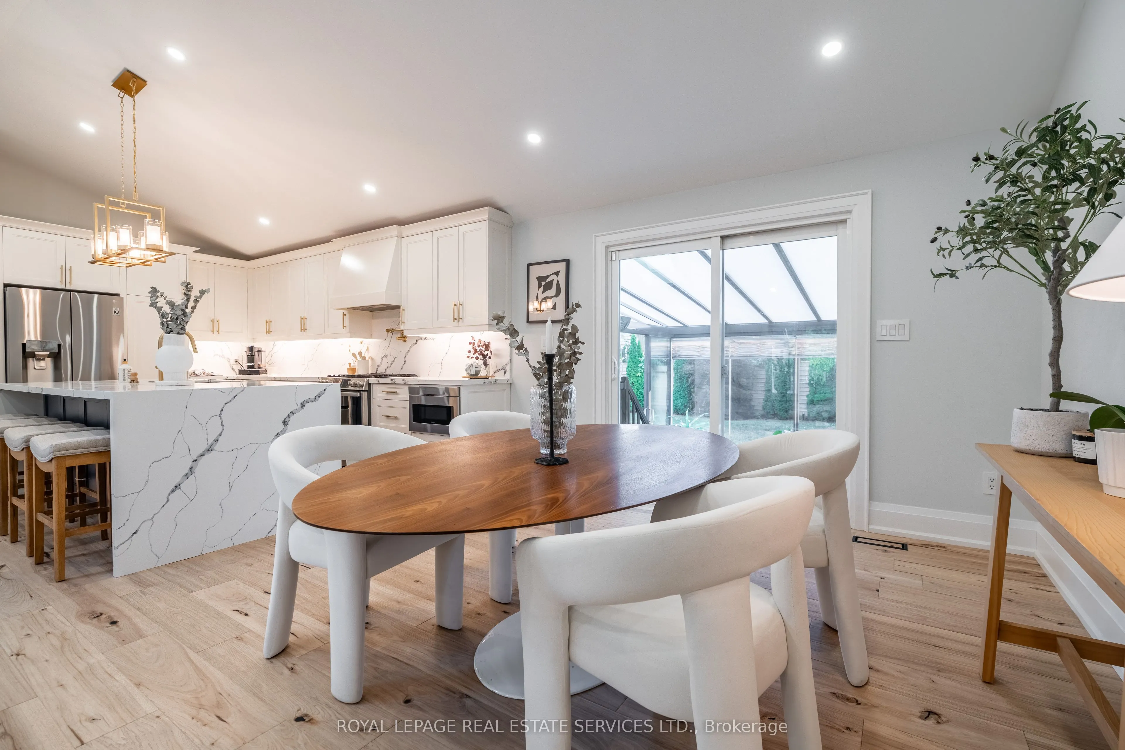 2503 Yarmouth Crescent